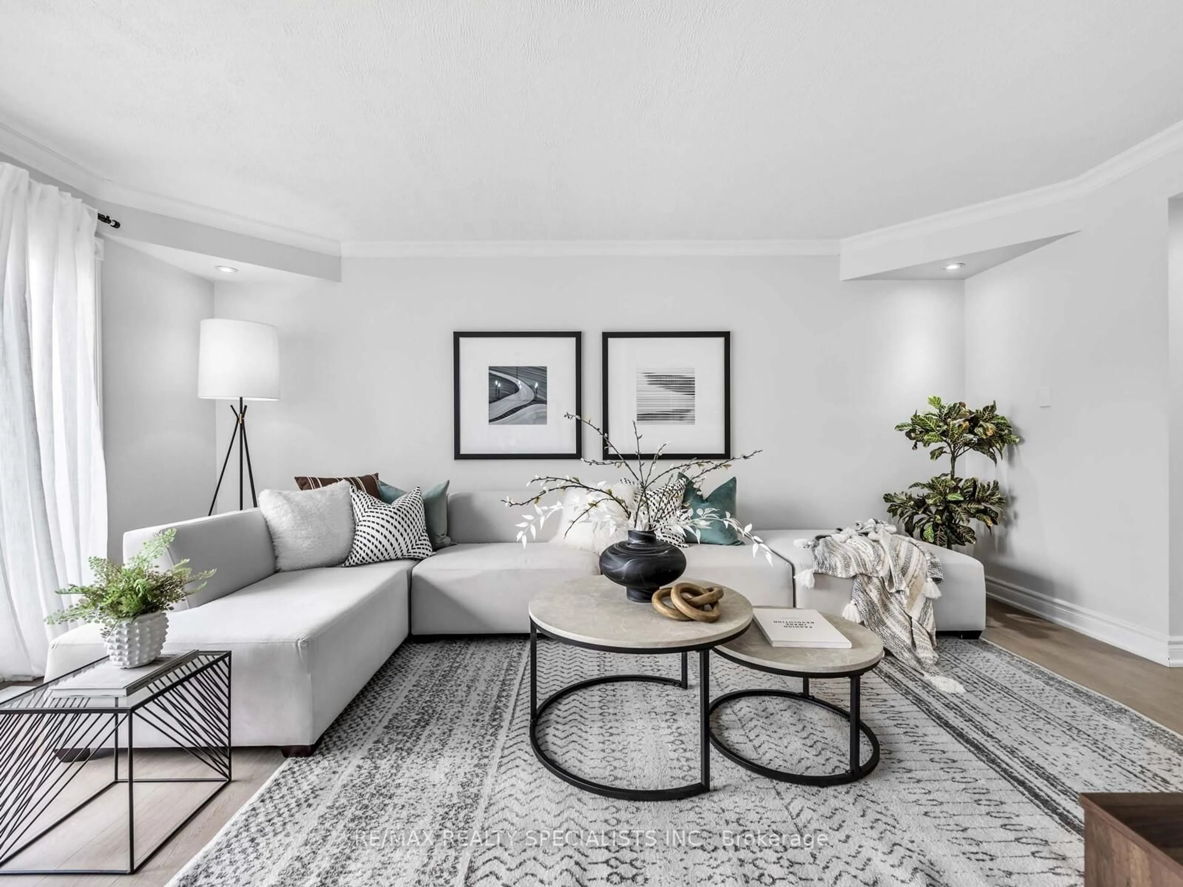 Living room with furniture, unknown for 42 Birchbank Rd, Brampton Ontario L6T 1L7