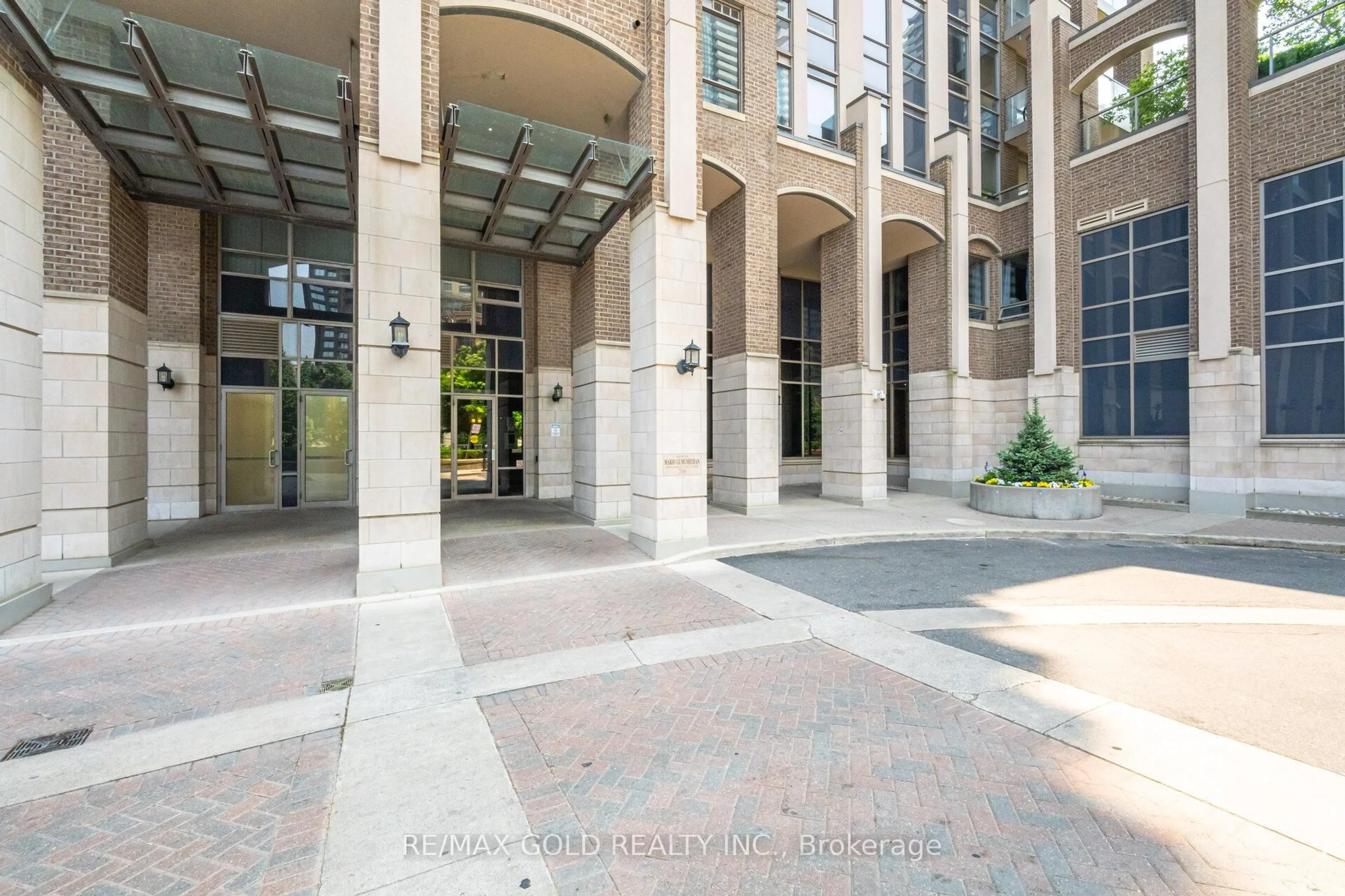 Indoor foyer for 388 Prince Of Wales Dr #1102, Mississauga Ontario L5B 0A1