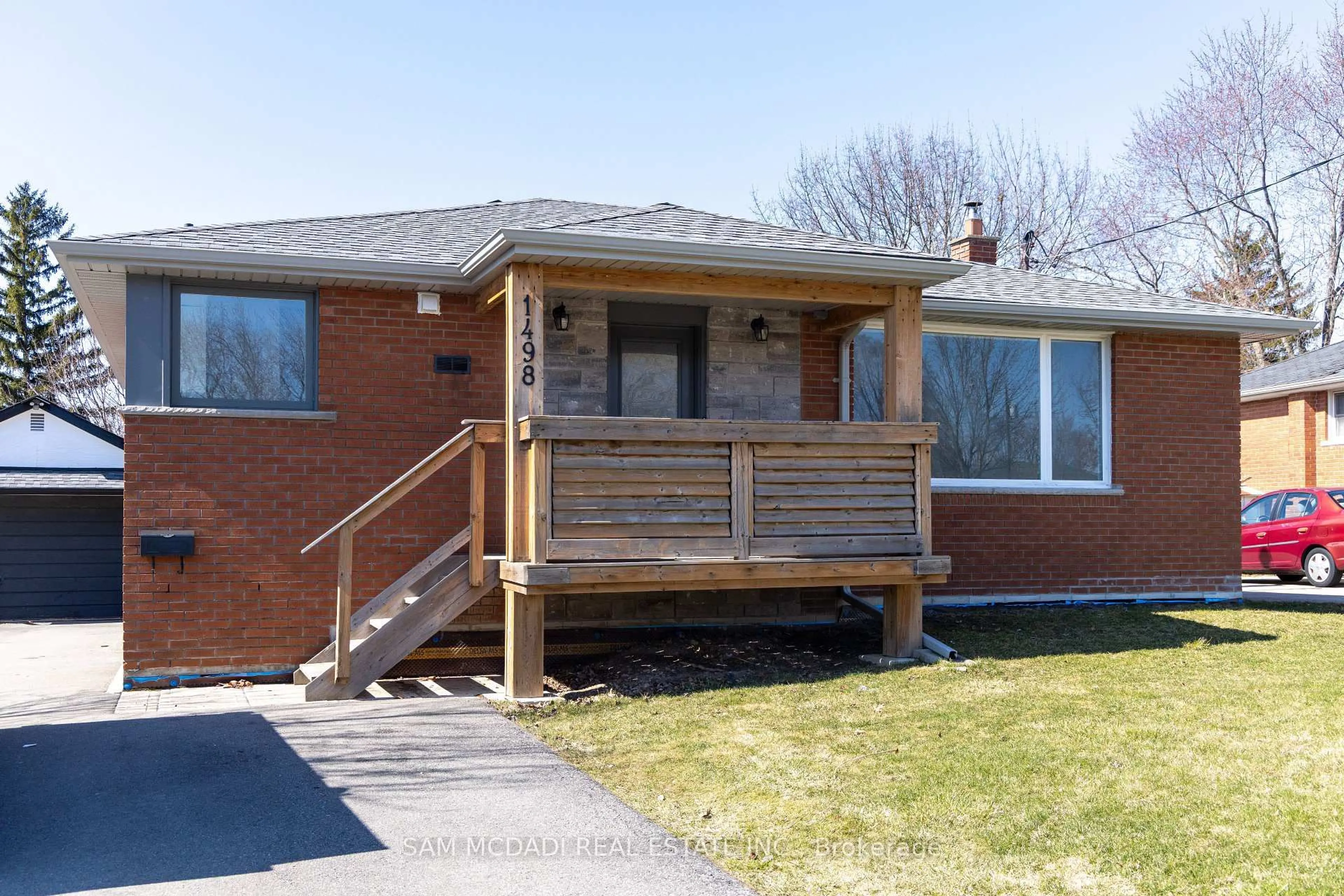 Home with brick exterior material, street for 1498 Fisher Ave, Burlington Ontario L7P 2L8