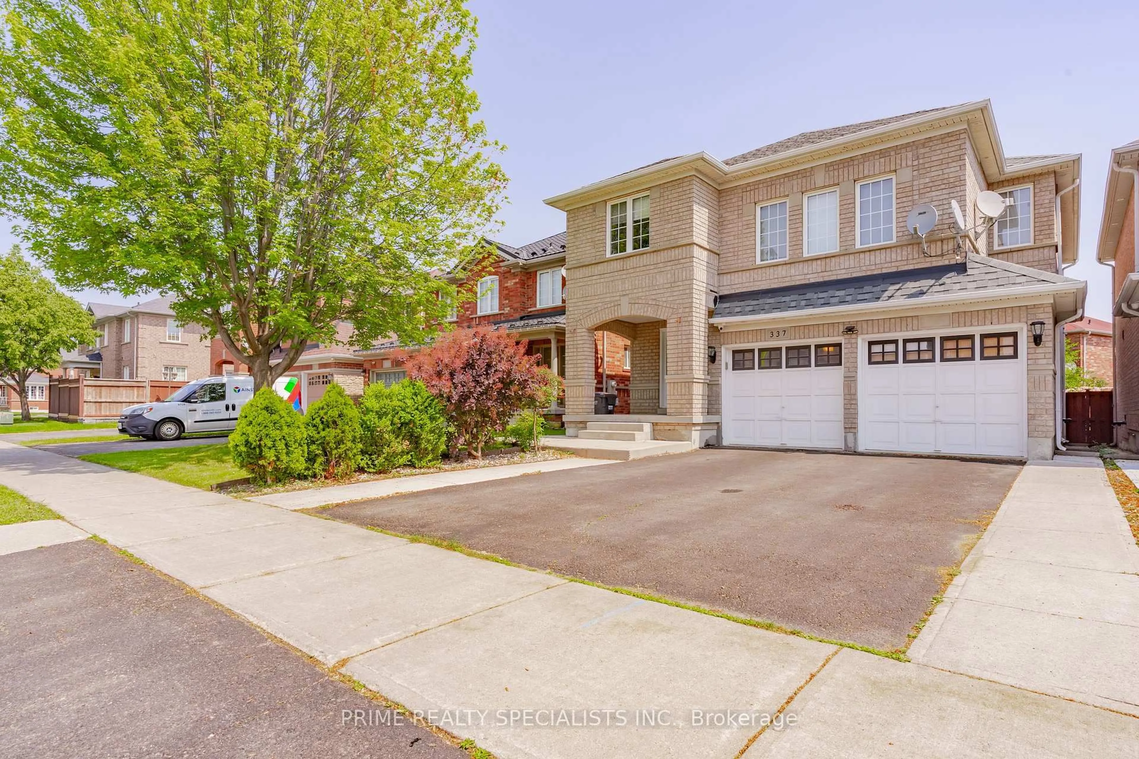 Unknown for 337 Brisdale Dr, Brampton Ontario L7A 3B9