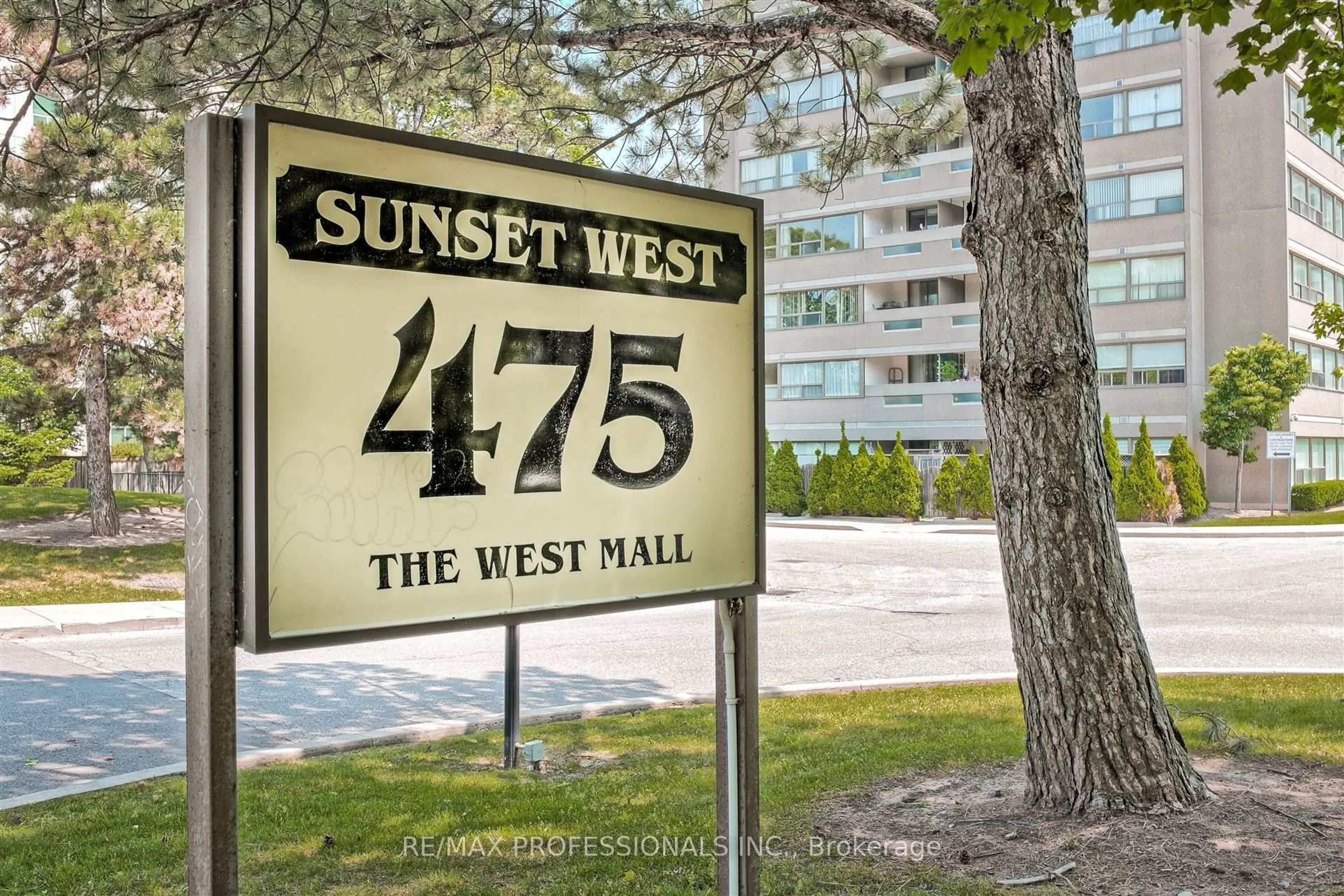 Unknown for 475 The West Mall #712, Toronto Ontario M9C 4Z3