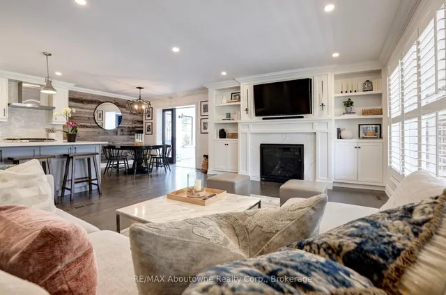 Additional image 37 of 1913 Steepbank Cres