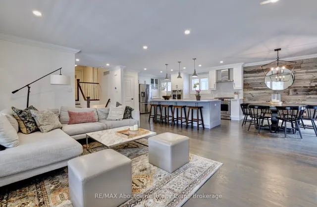 Additional image 36 of 1913 Steepbank Cres