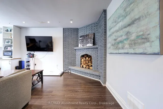 Additional image 15 of 1913 Steepbank Cres