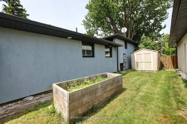 Additional image 2 of 1913 Steepbank Cres