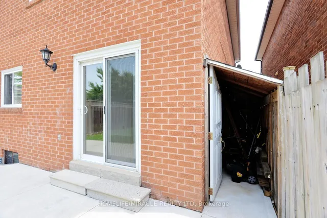 Primary image of 98 Gatesgill St