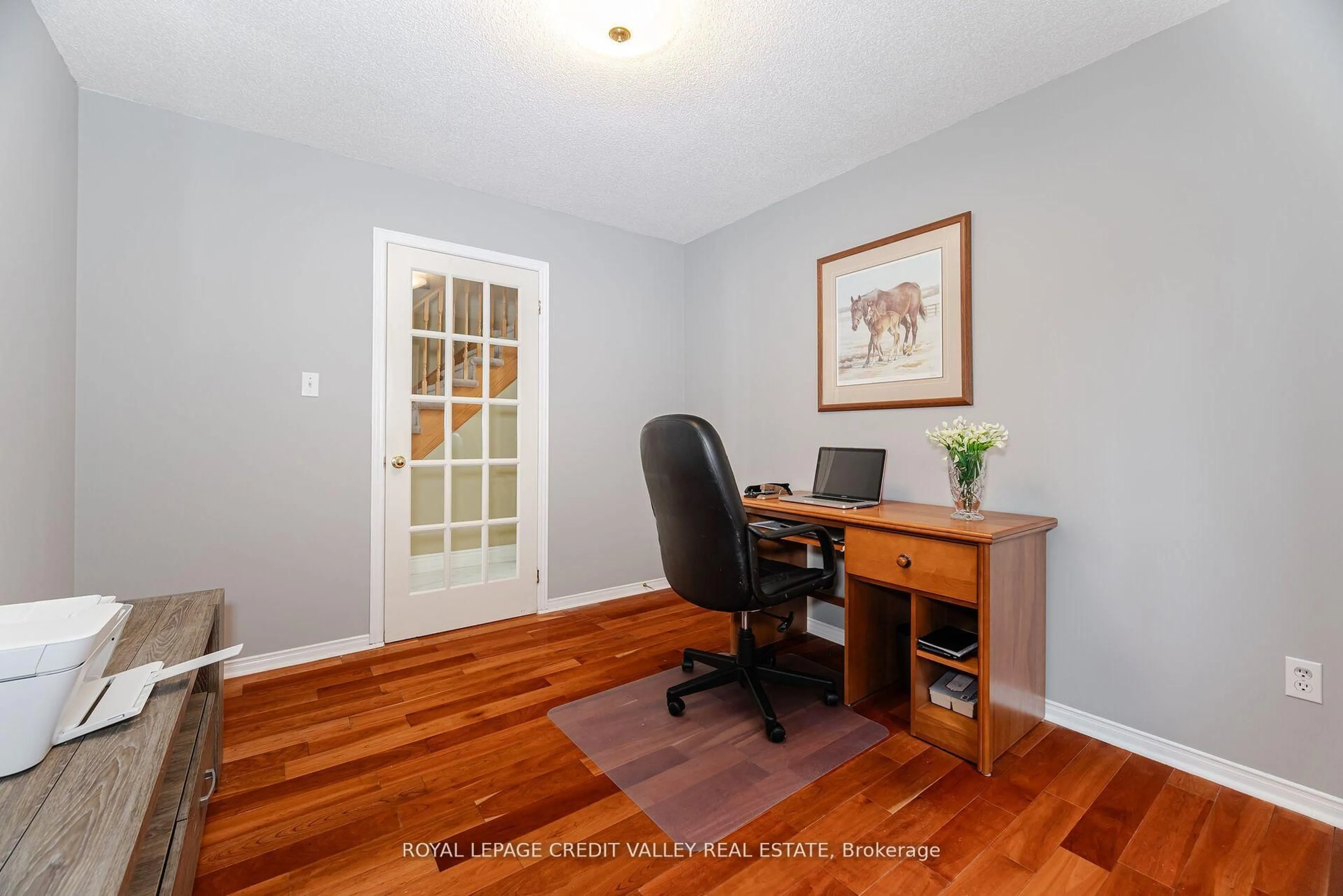 A pic of a room for 8 Livingston Dr, Caledon Ontario L7C 1A7