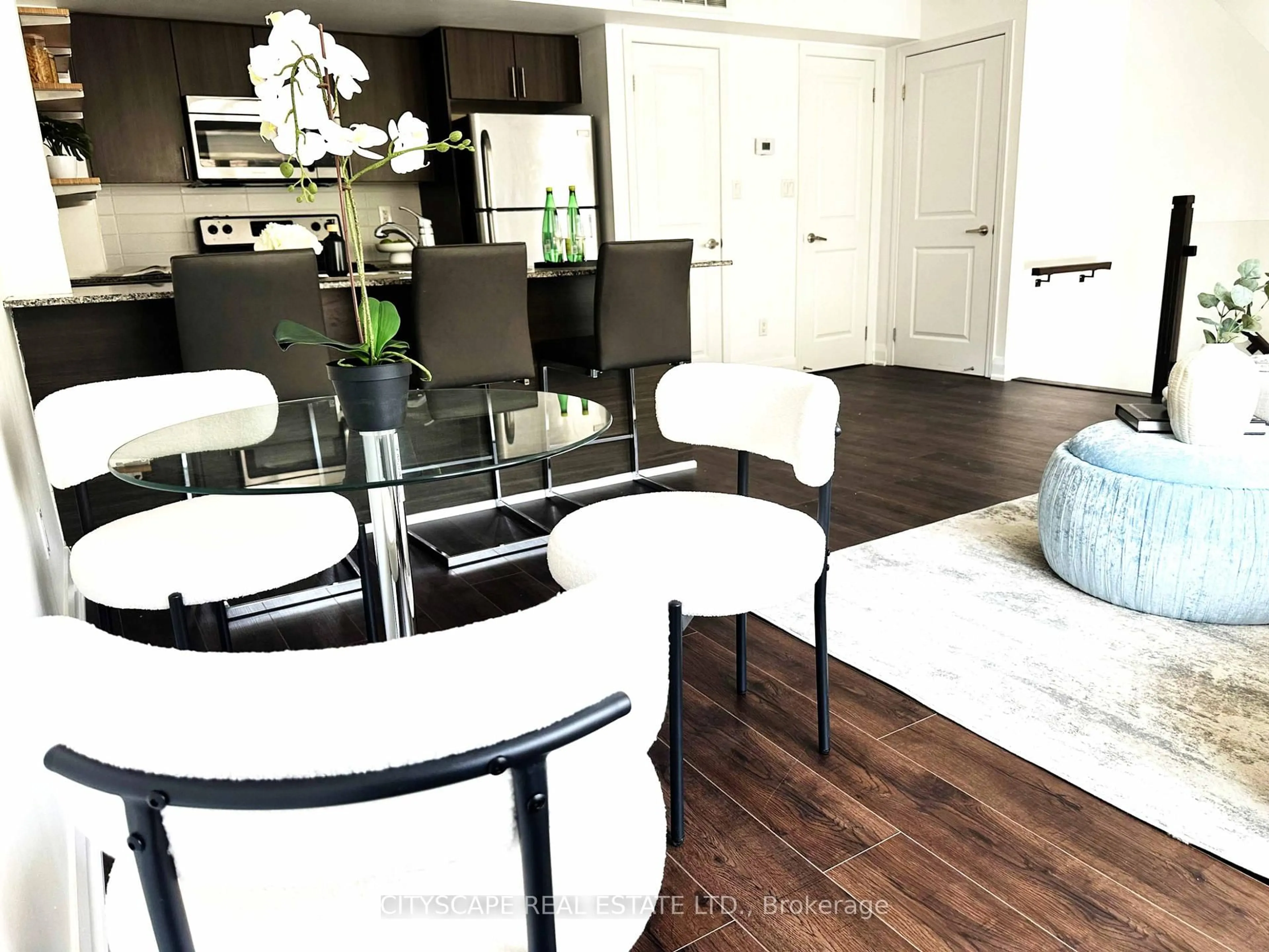 Unknown for 16 Foundry Ave #212, Toronto Ontario M6H 0A9