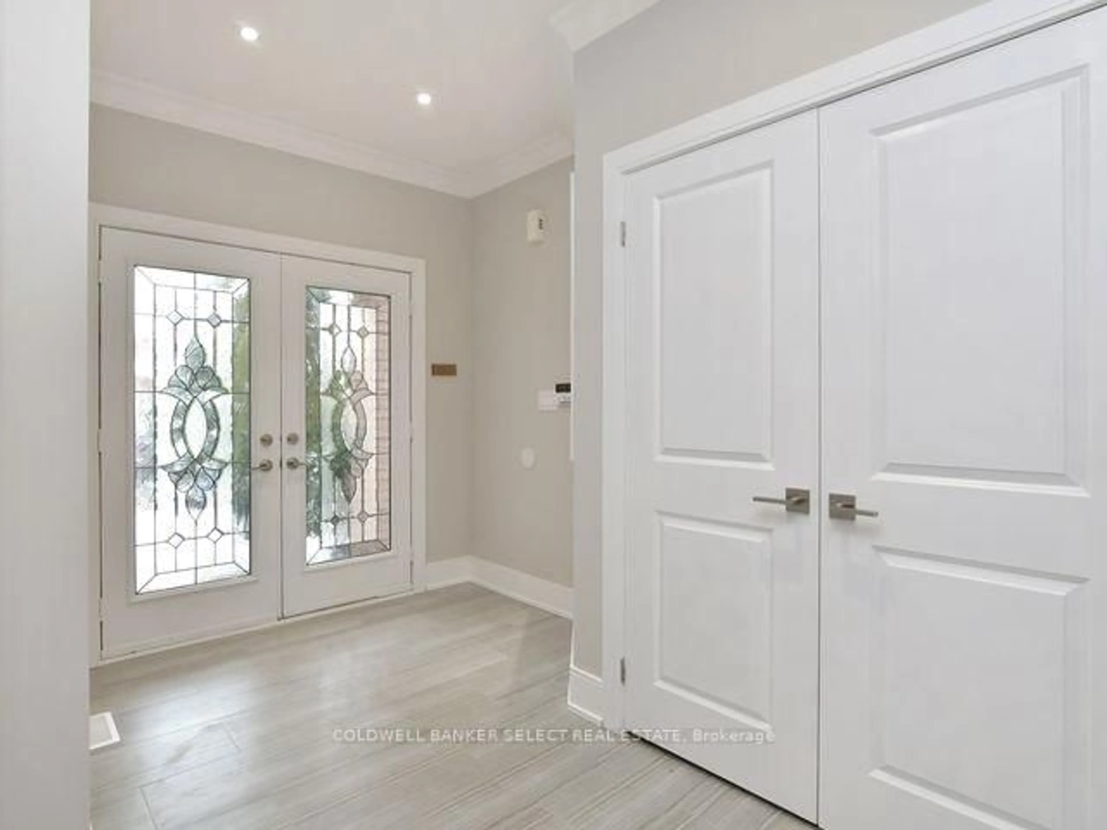 Indoor entryway for 3 Frustac Tr, Caledon Ontario L7E 2A9