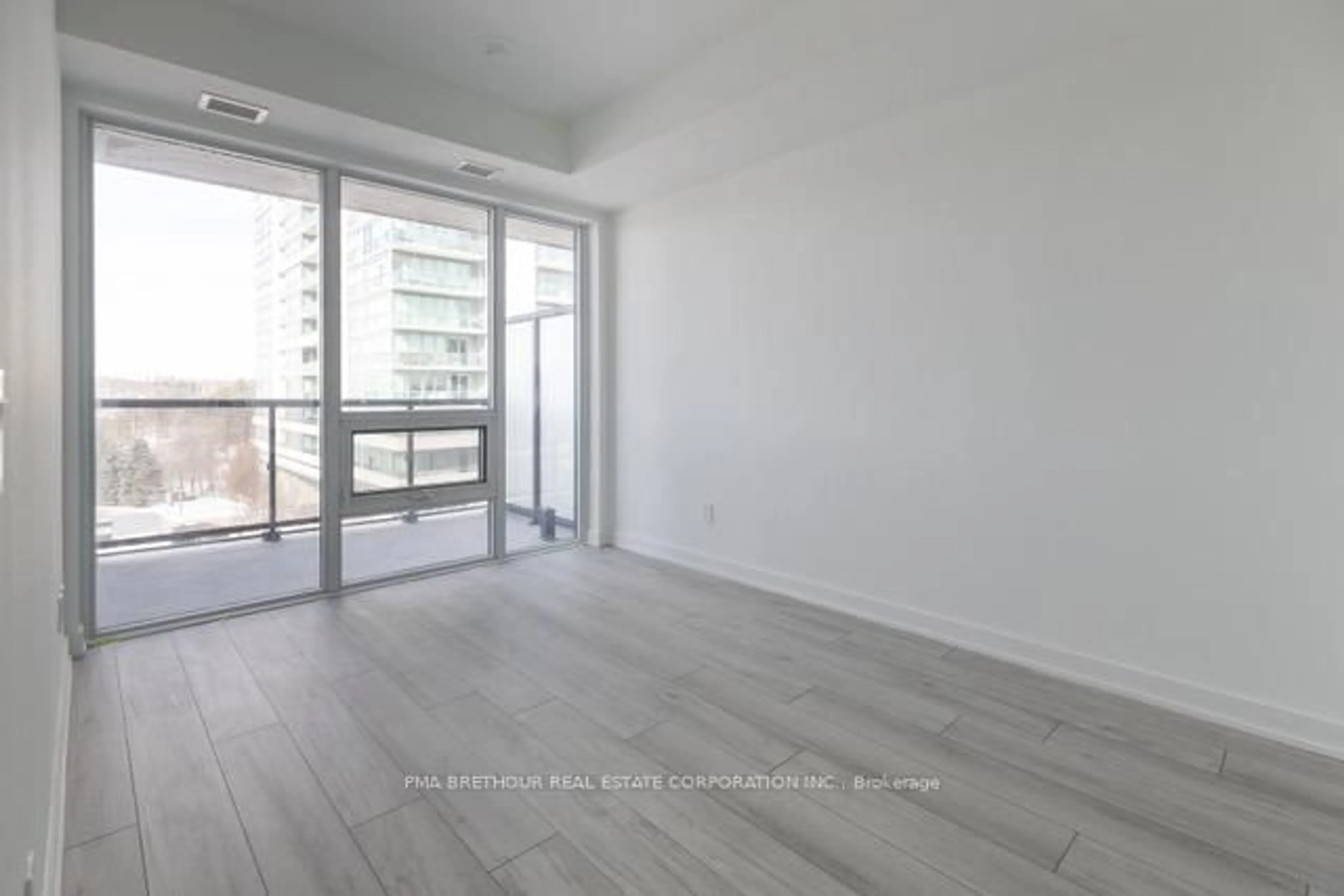 A pic of a room for 1035 Southdown Rd #1413, Mississauga Ontario L5J 0A3
