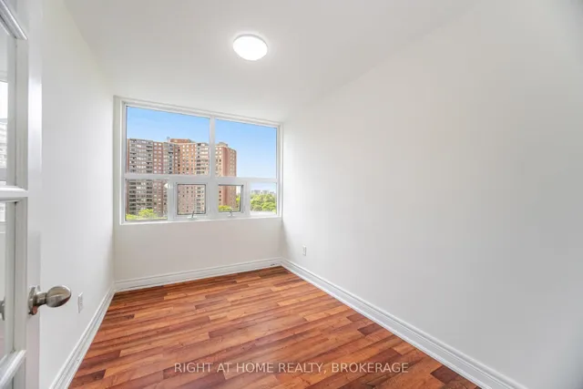 Additional image 18 of 714 The West Mall Unit 811