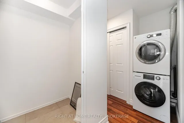 Additional image 11 of 714 The West Mall Unit 811