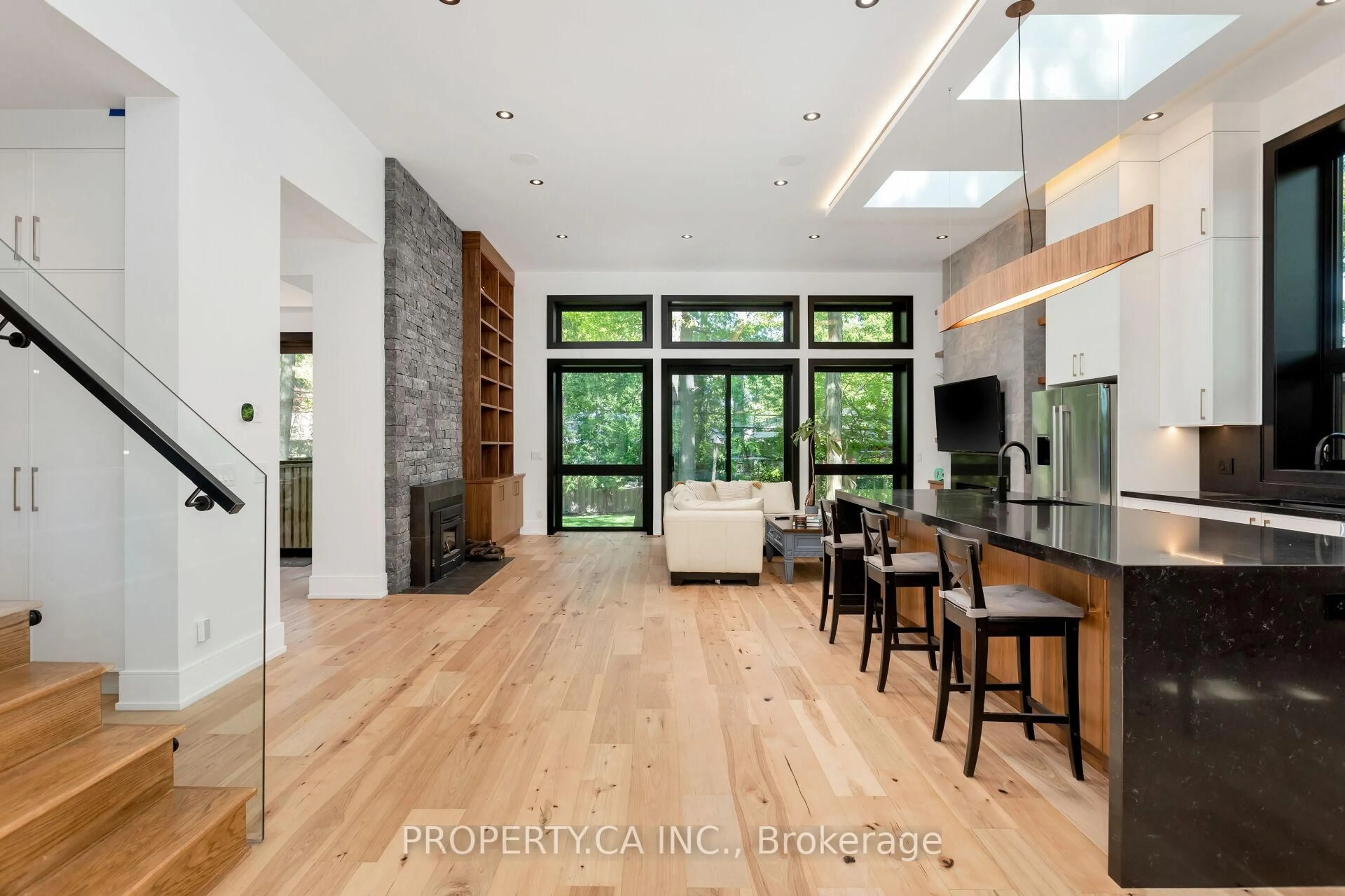 Unknown for 58 Farningham Cres, Toronto Ontario M9B 3B6