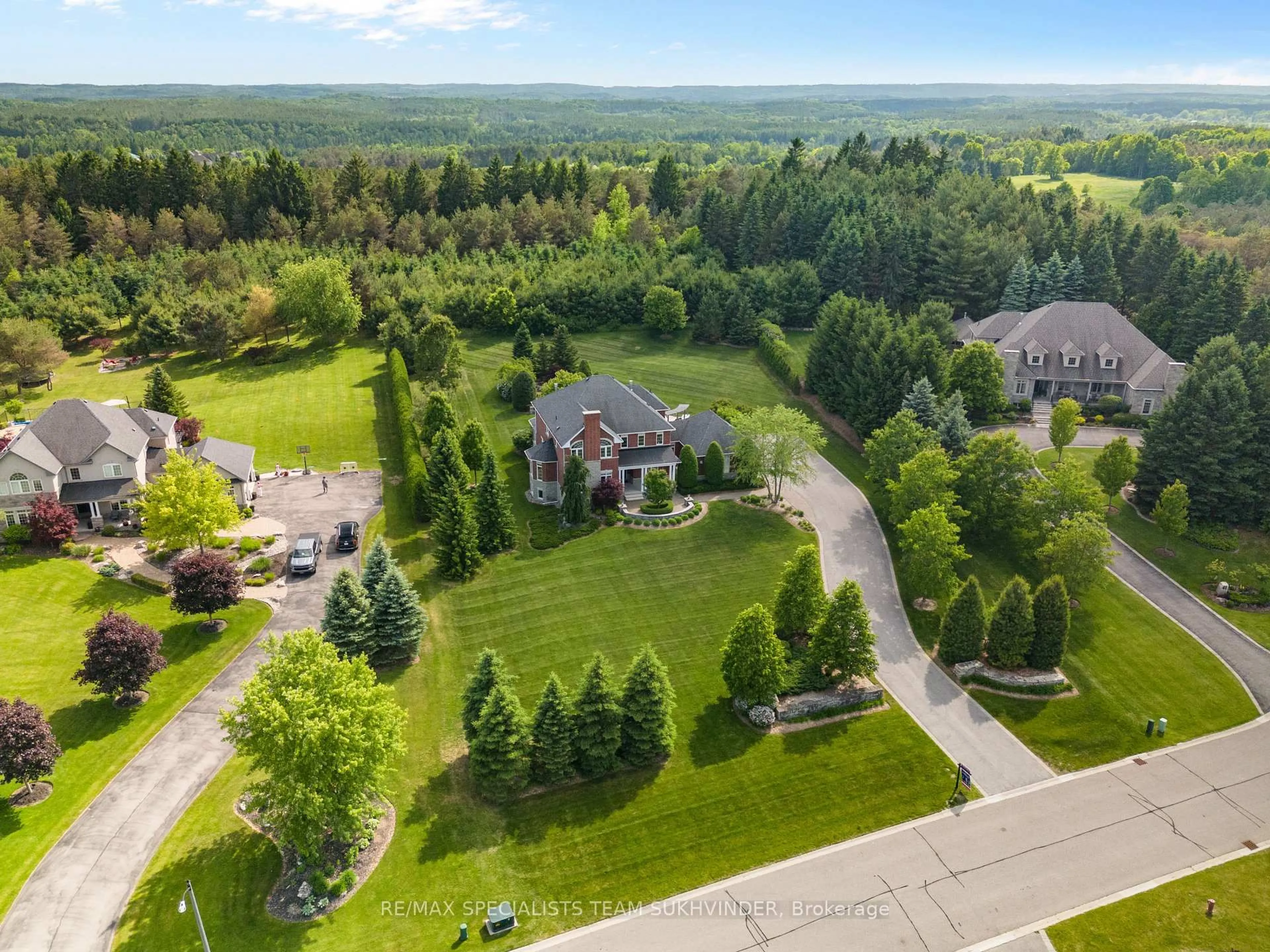 A pic from outside/outdoor area/front of a property/back of a property/a pic from drone, forest/trees view for 37 Doctor Reynar Rd, Caledon Ontario L7E 4H3