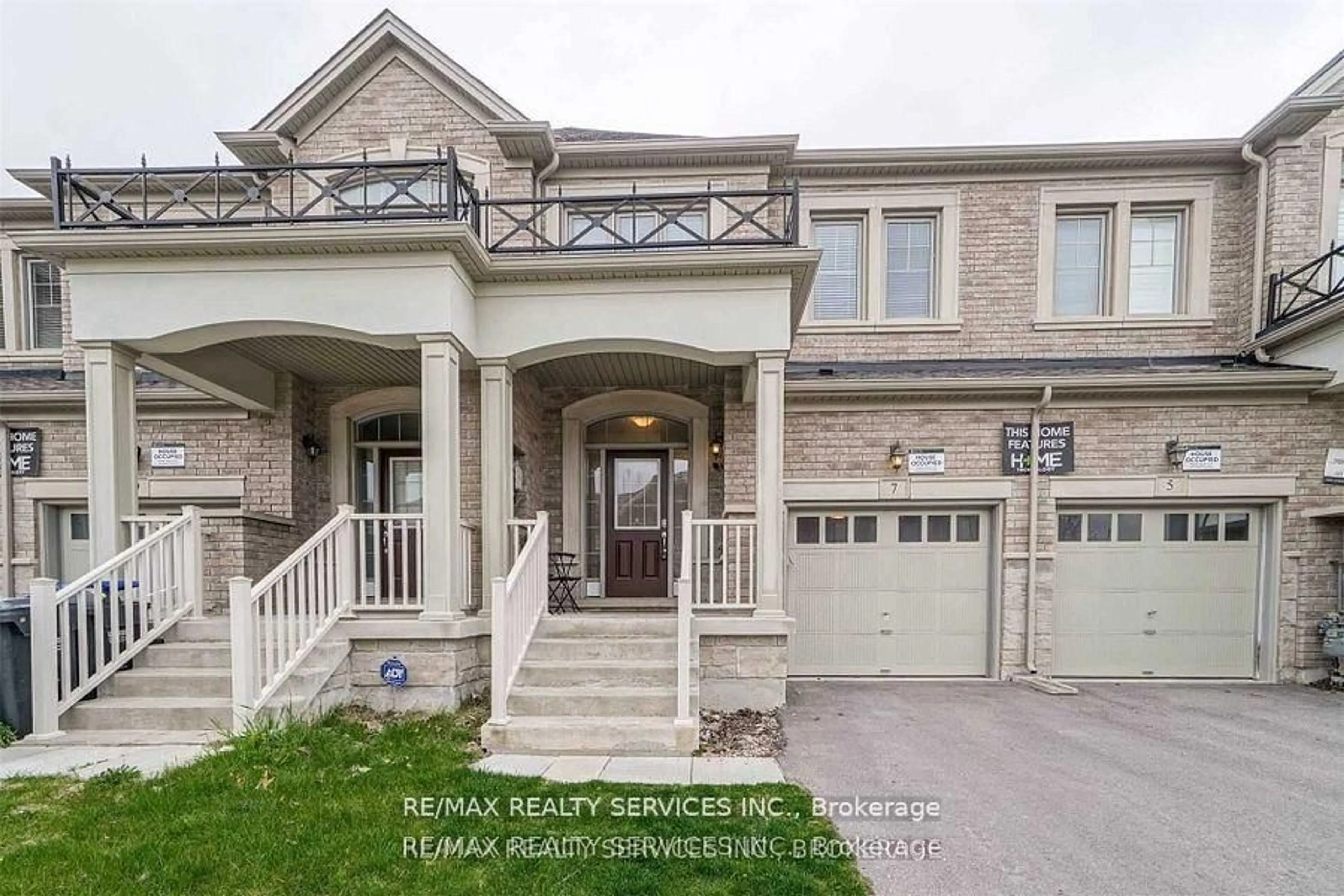Home with brick exterior material, street for 7 Lady Evelyn Cres, Brampton Ontario L6Y 6C7