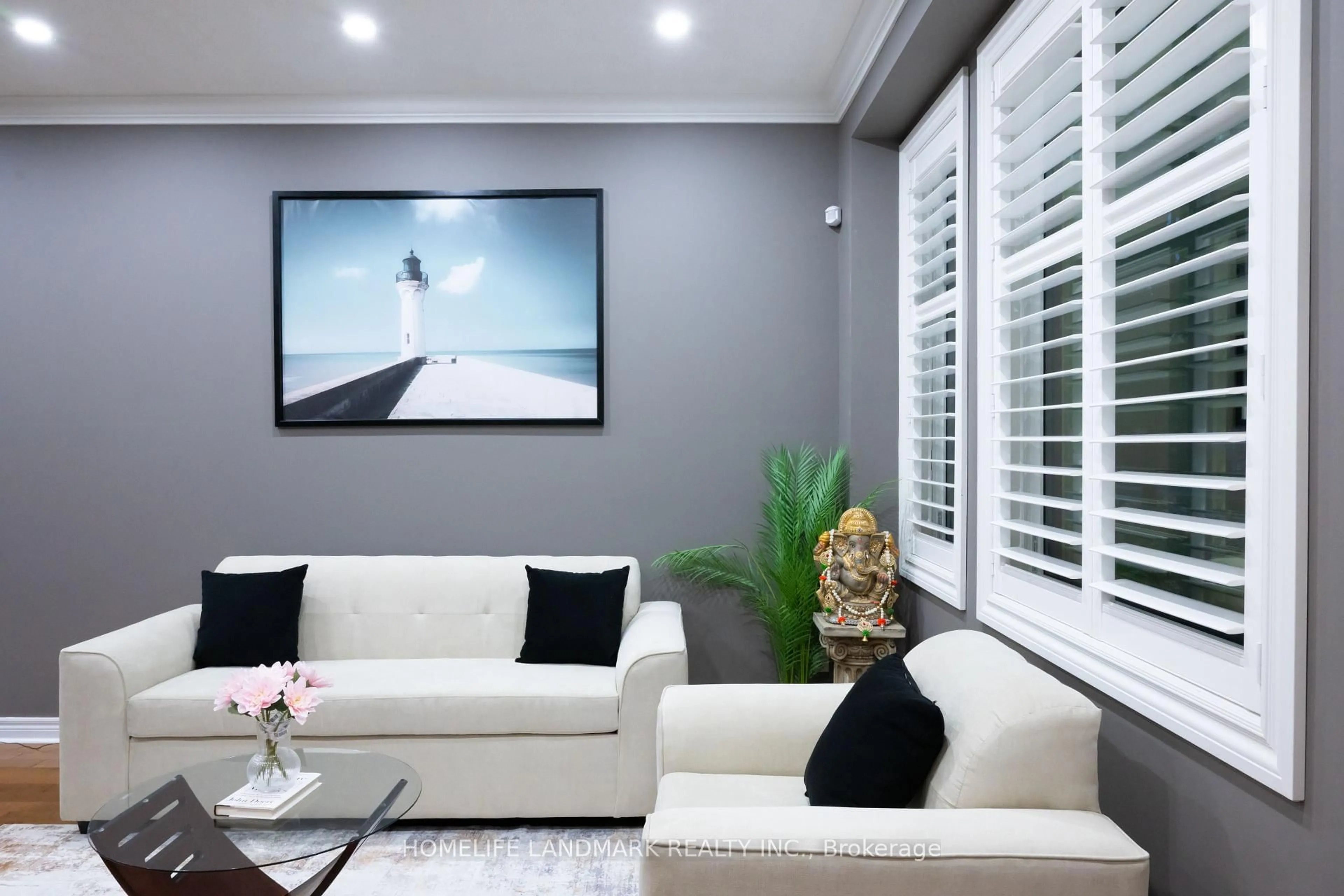 Living room with furniture, unknown for 2236 Glazebrook Circ, Oakville Ontario L6M 5B5