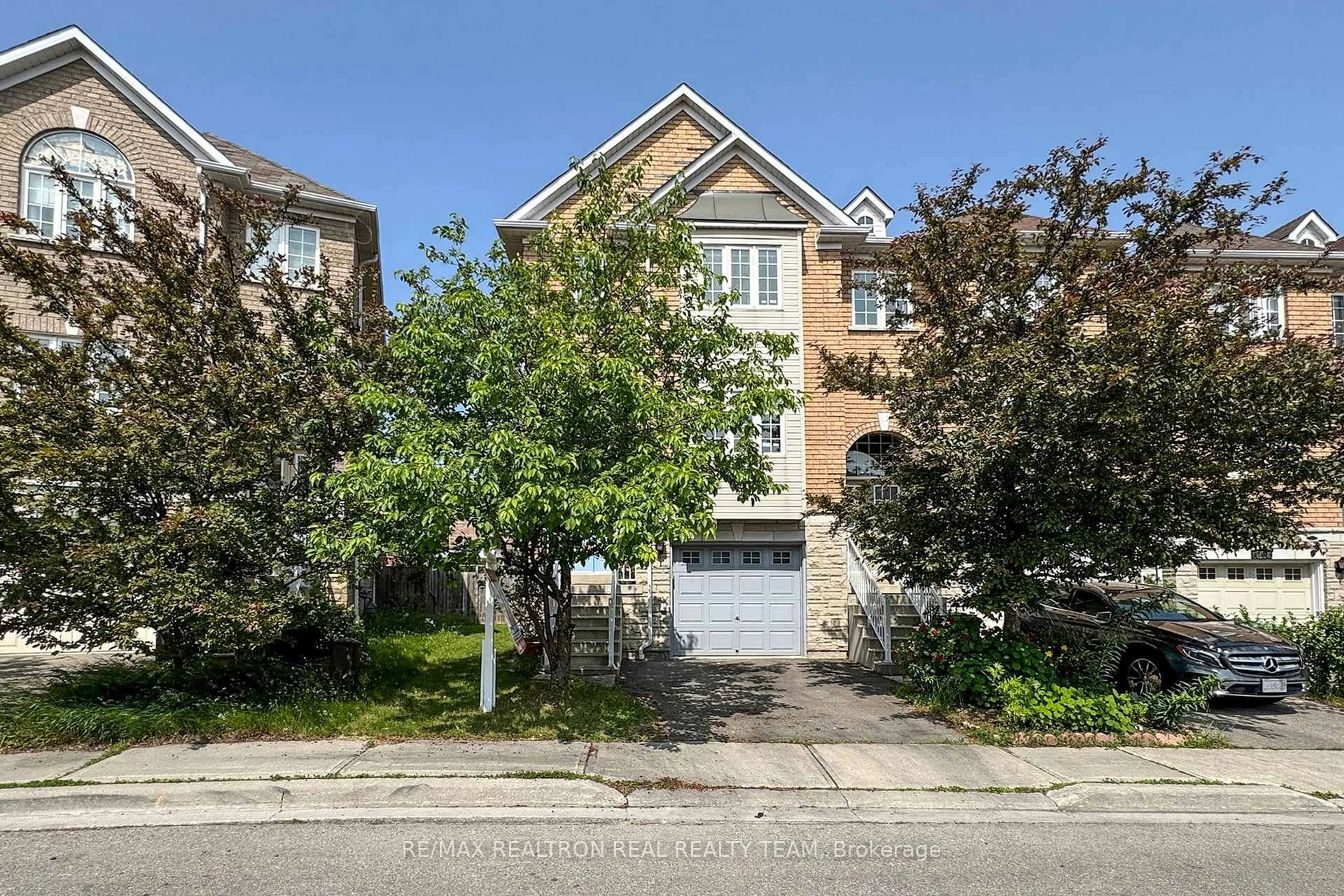 Unknown for 5773 Tiz Rd, Mississauga Ontario L5R 0B4
