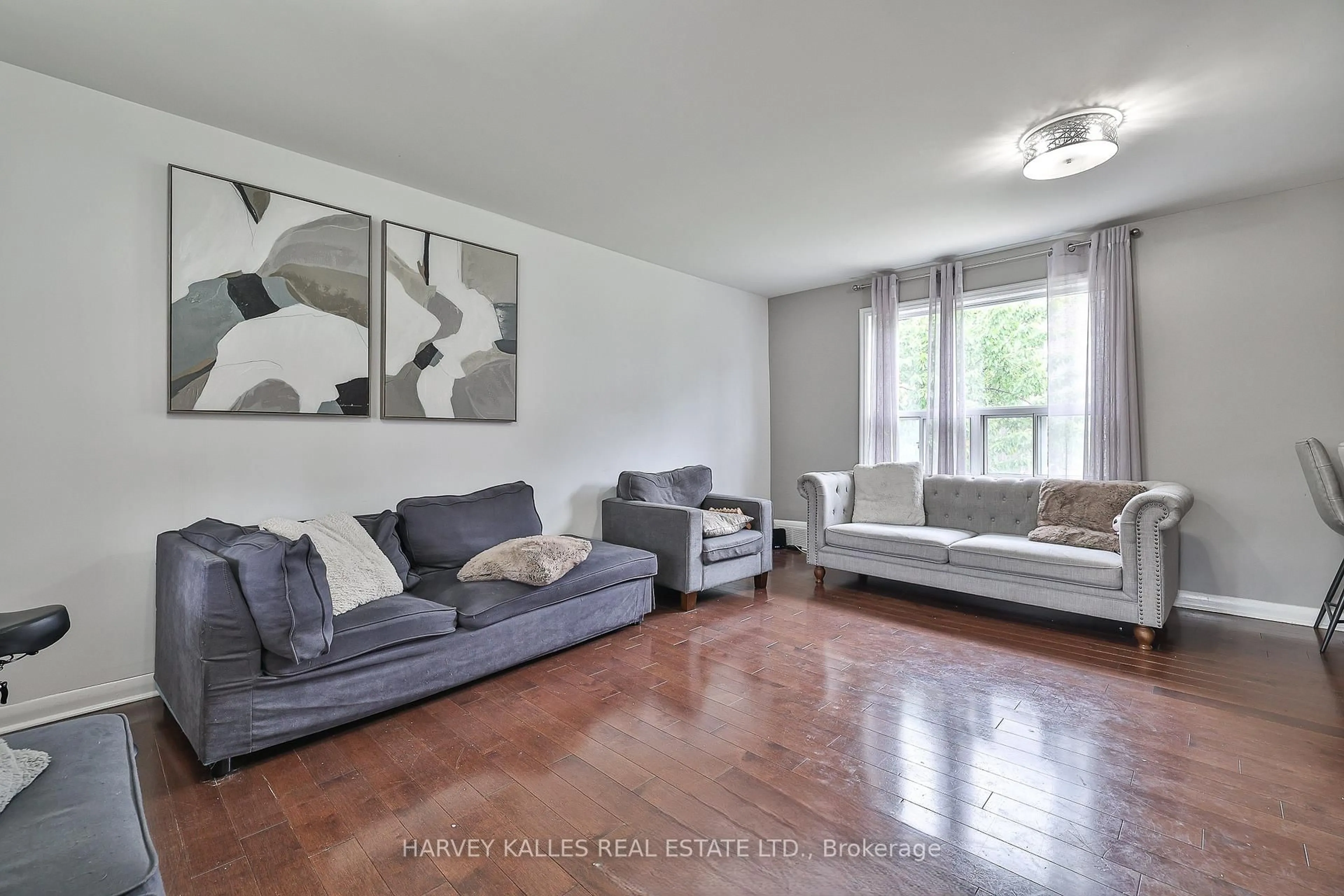 Living room with furniture, unknown for 72 Cork Ave, Toronto Ontario M6B 2Y2