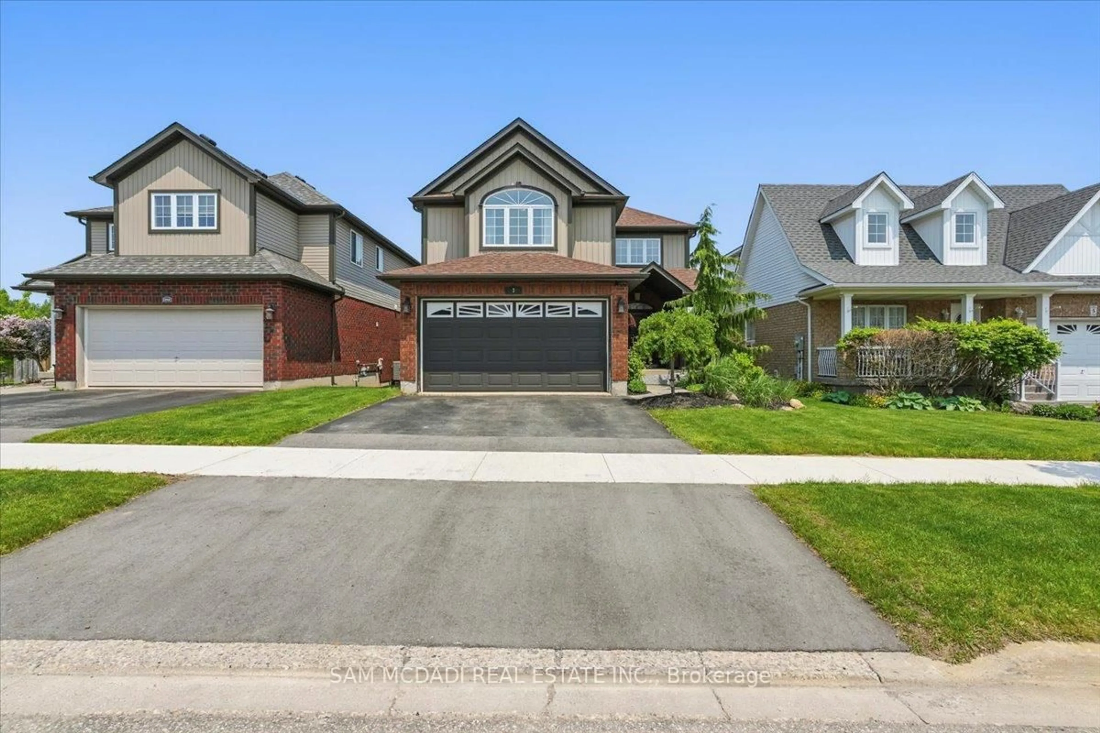 Home with brick exterior material, street for 3 Maude Crt, Orangeville Ontario L9W 0A3