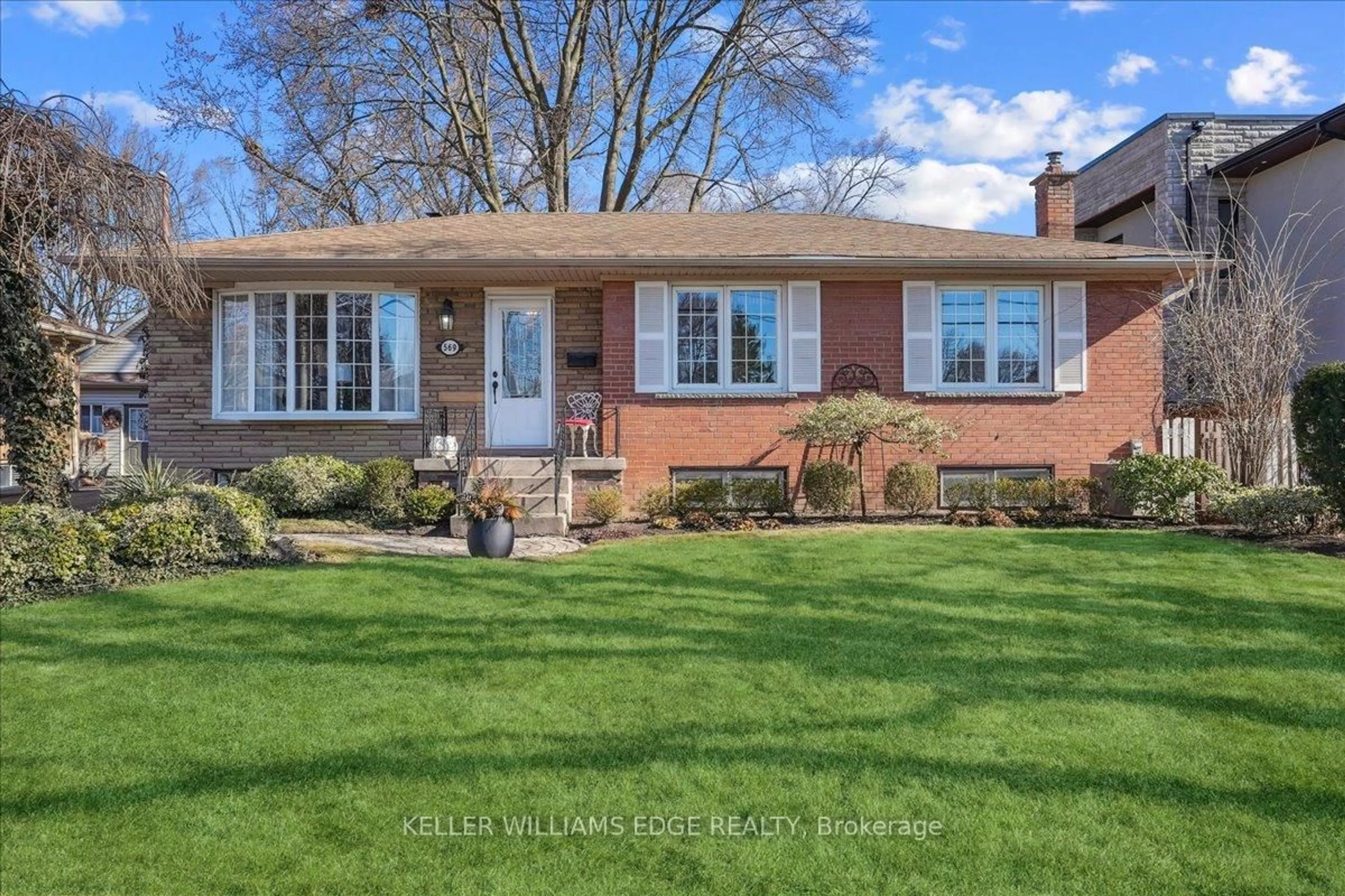 Home with brick exterior material, street for 569 Lees Lane, Oakville Ontario L6L 4T6