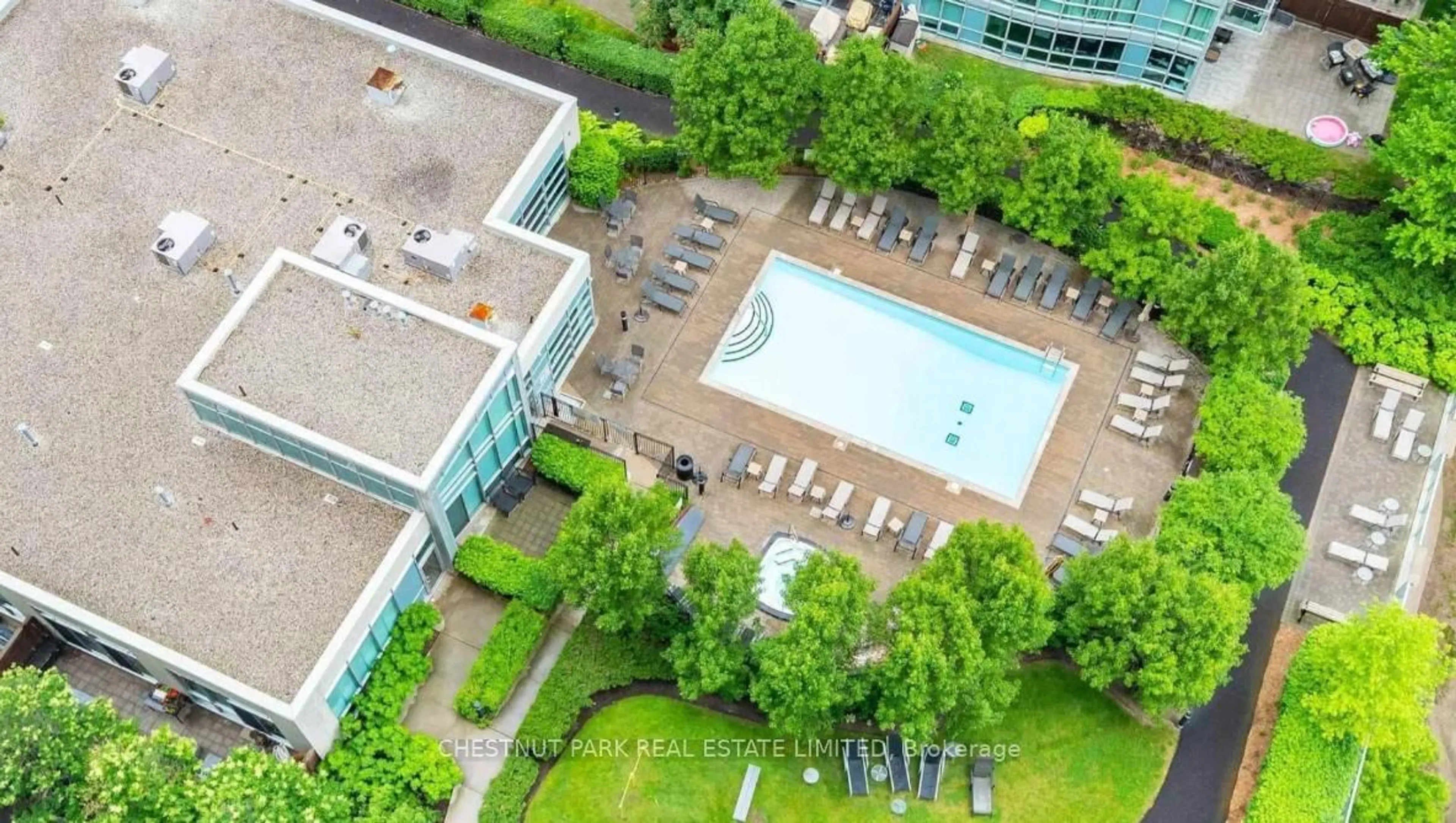 Pool for 185 Legion Rd #2216, Toronto Ontario M8Y 0A1