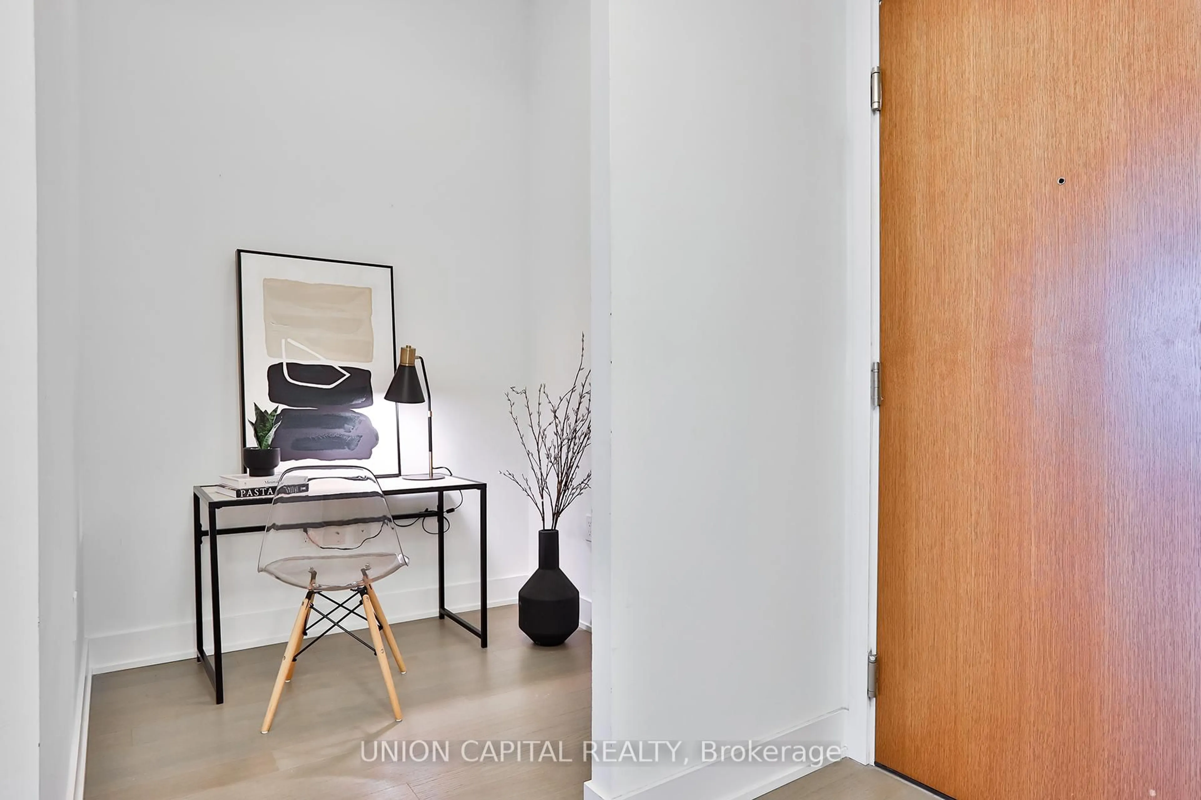 Indoor entryway for 20 Shore Breeze Dr #4502, Toronto Ontario M8V 1A1