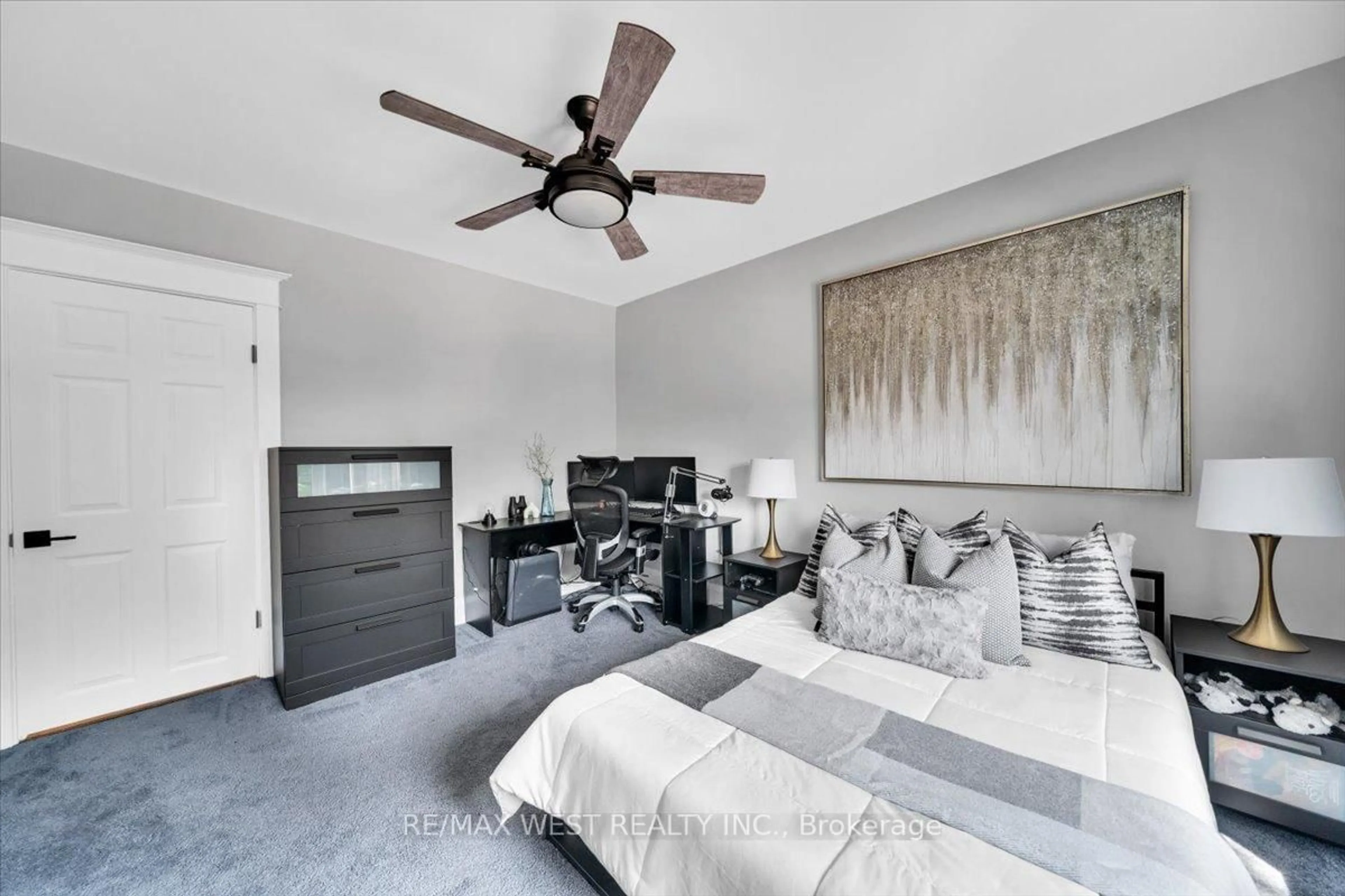Bedroom with bed, unknown for 206 Howard Park Ave, Toronto Ontario M6R 1W1