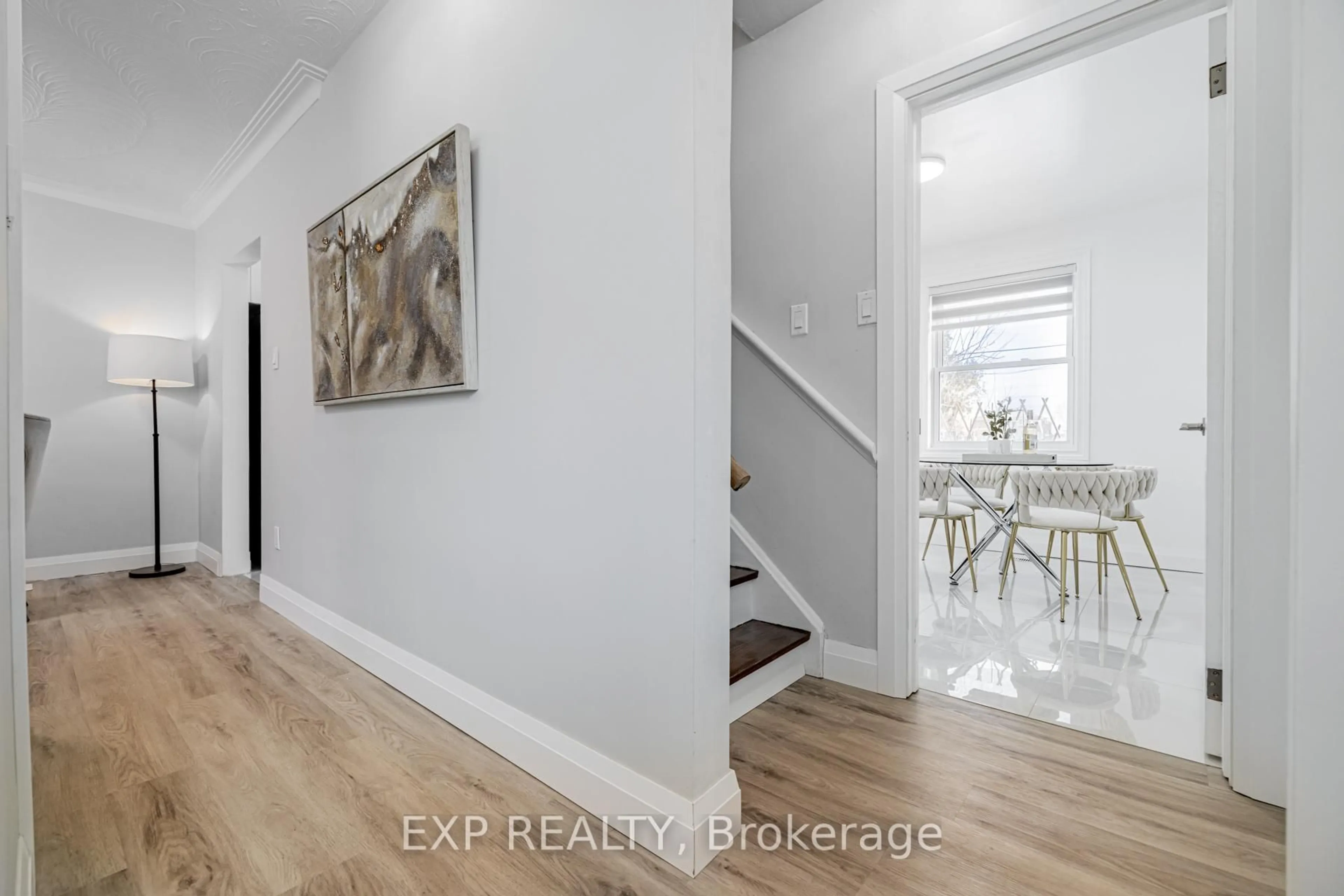 Indoor entryway for 15 Rambler Pl, Toronto Ontario M3L 1N6
