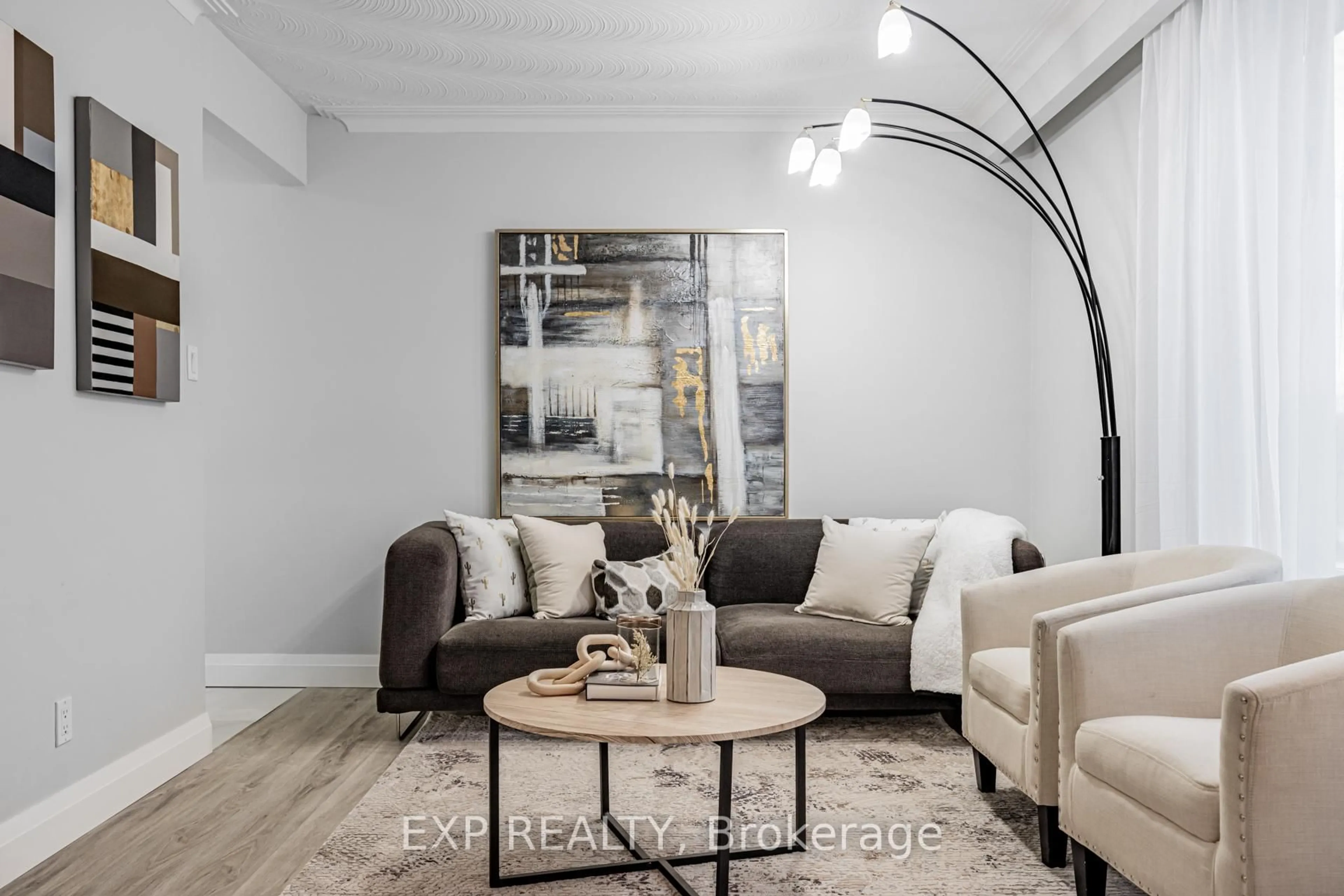 Living room with furniture, unknown for 15 Rambler Pl, Toronto Ontario M3L 1N6