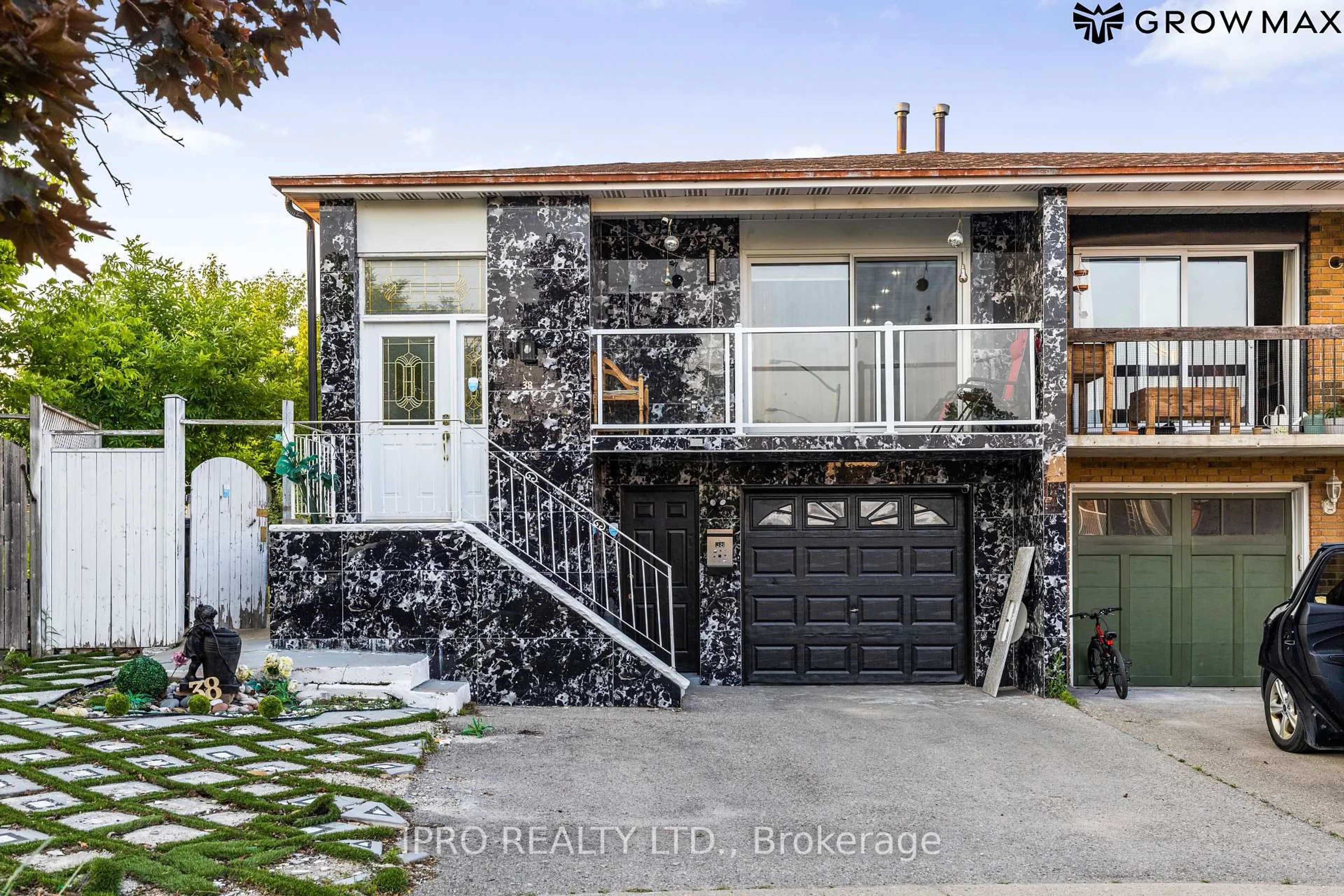 Home with brick exterior material, street for 38 Elderwood Pl, Brampton Ontario L6V 3N3