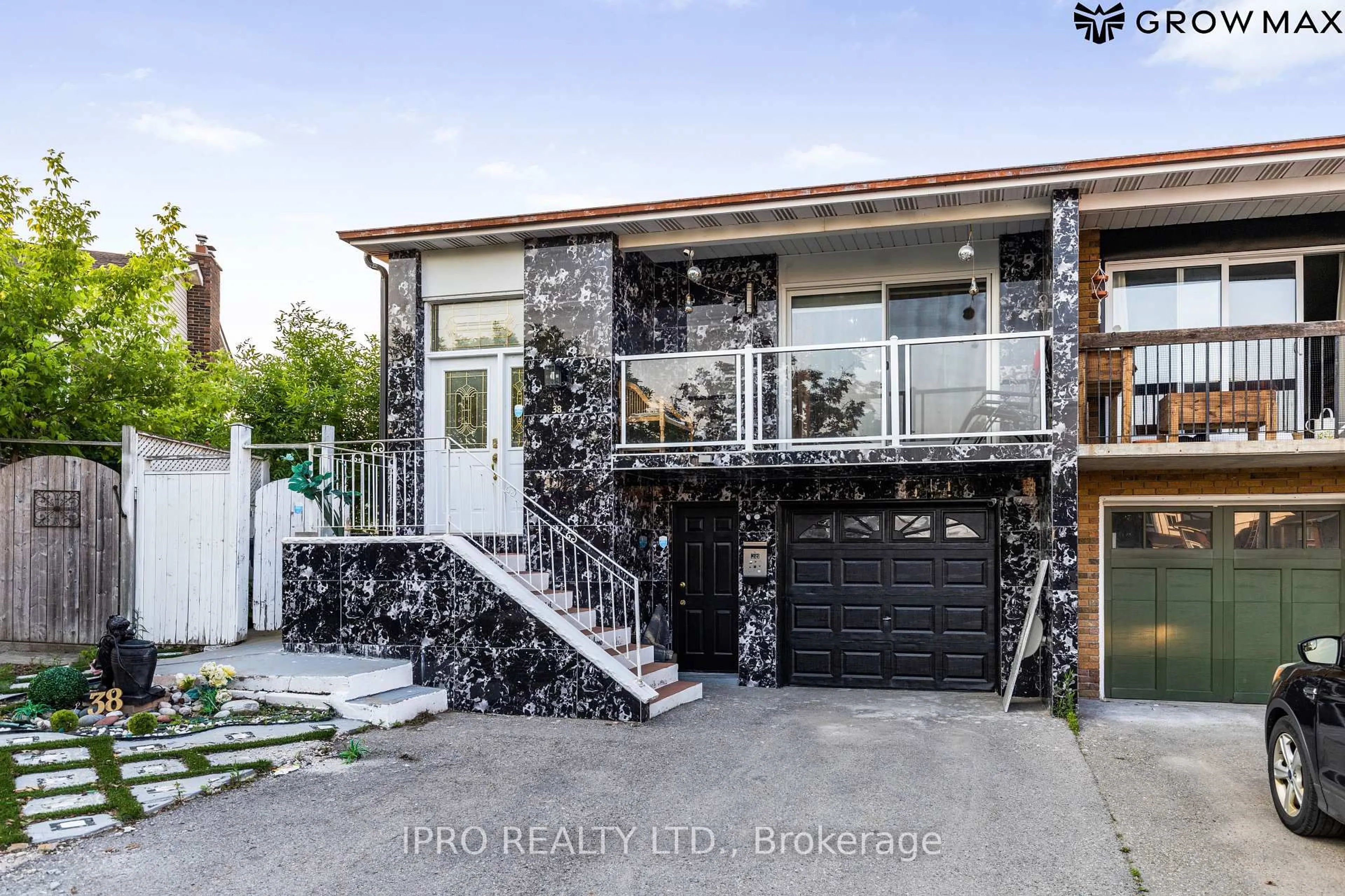Home with brick exterior material, street for 38 Elderwood Pl, Brampton Ontario L6V 3N3