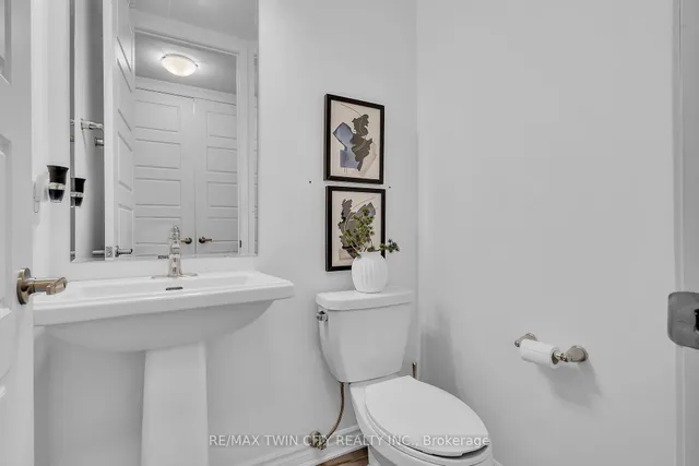 Additional property image - 1567 Denison Pl