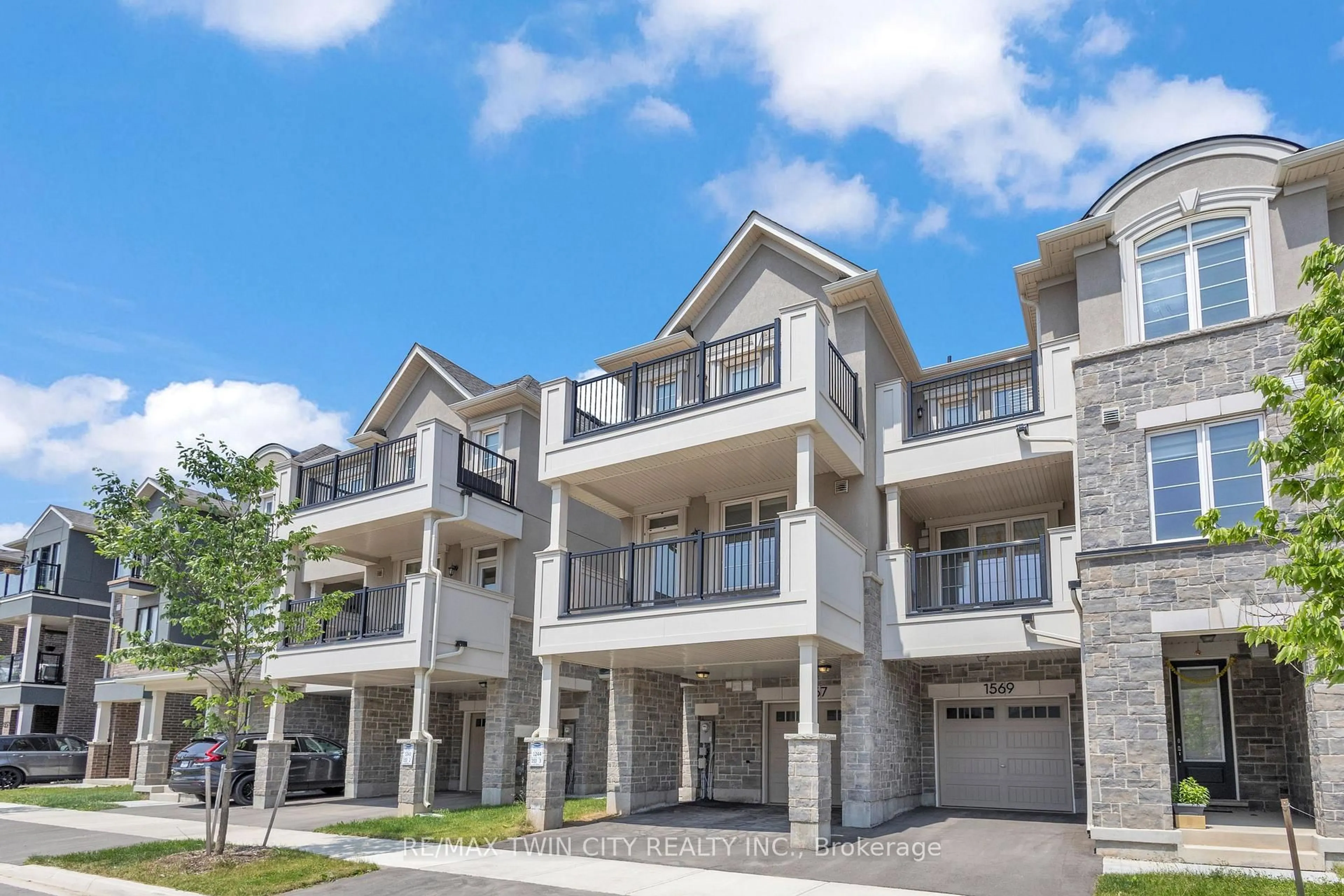 Unknown for 1567 Denison Pl, Milton Ontario L9T 6H8