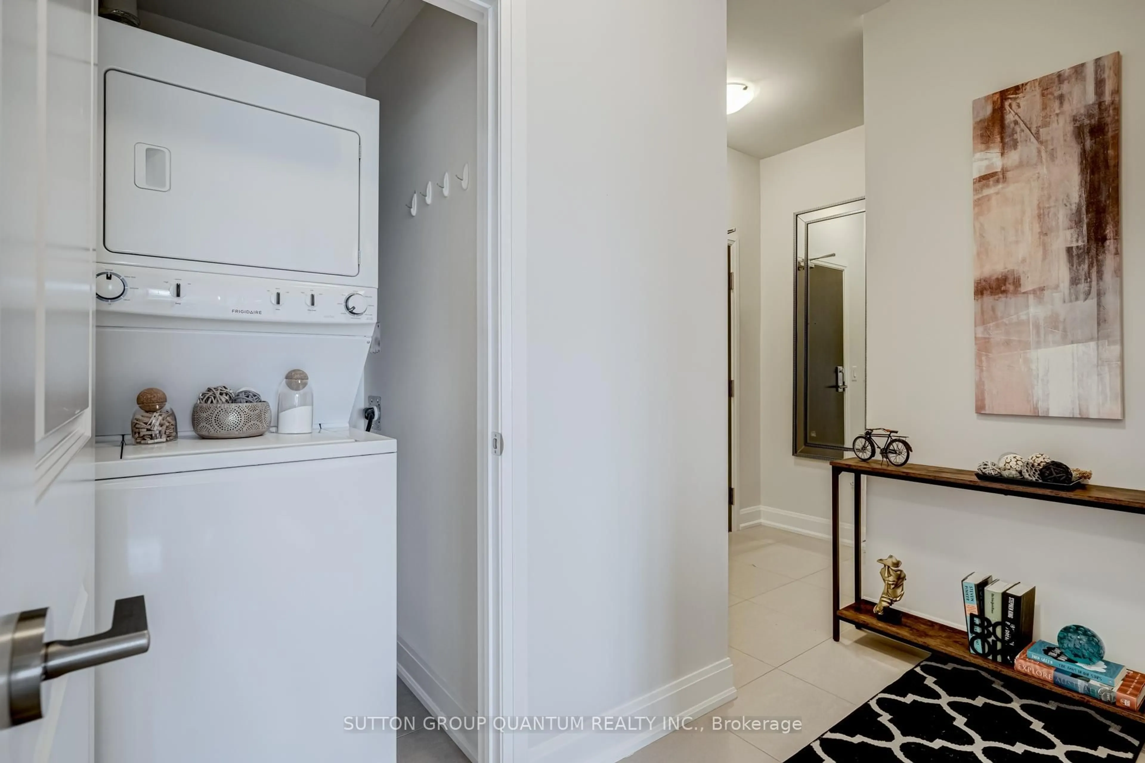 Laundry room for 275 Roxton Rd #201, Oakville Ontario L6H 7K3