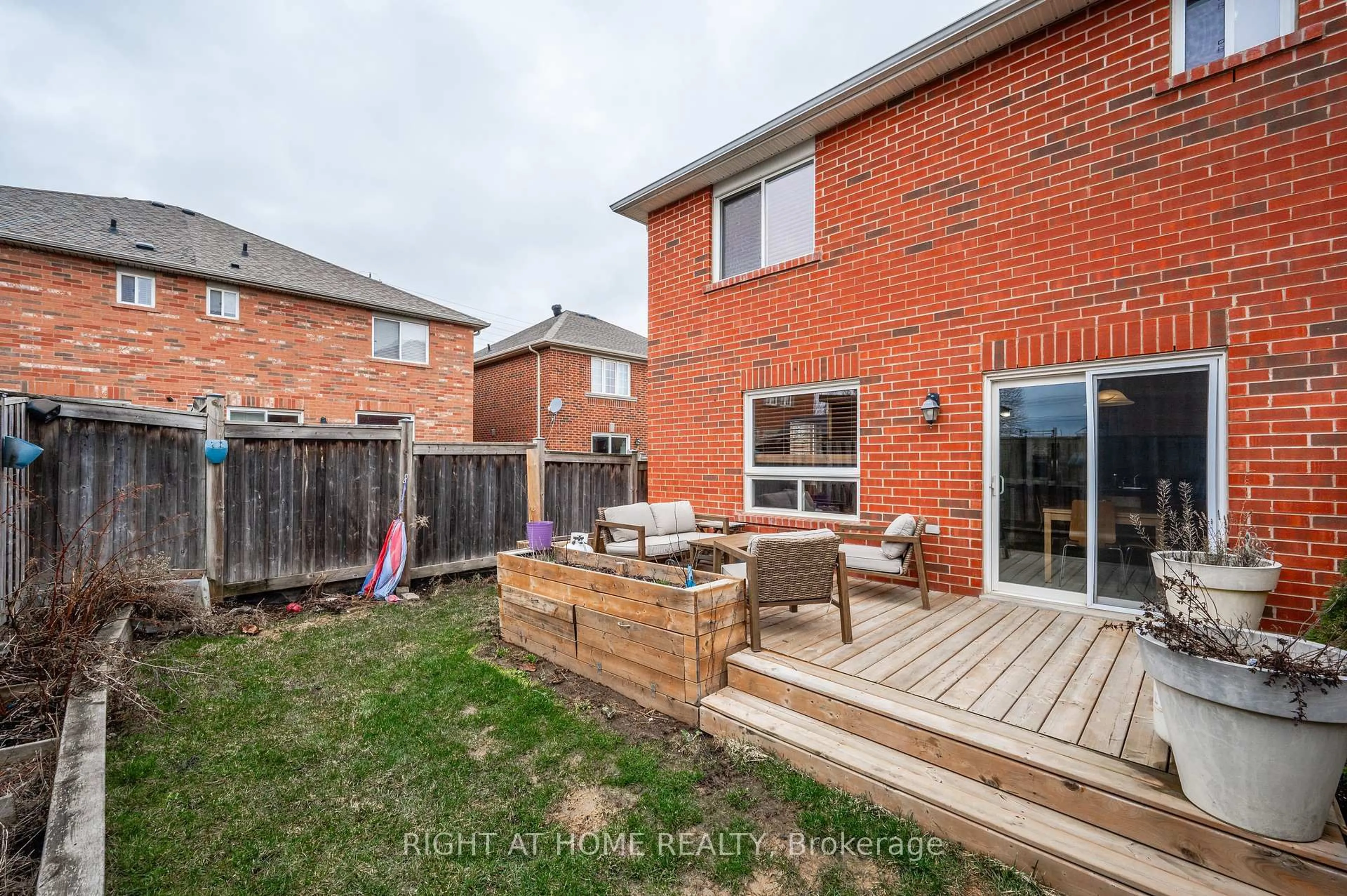 Unknown for 22 Albery Rd, Brampton Ontario L7A 0K7