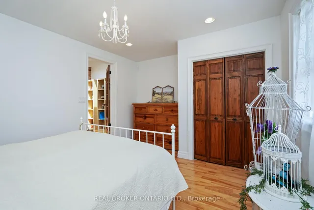 Additional property image - 241 Bartlett Ave
