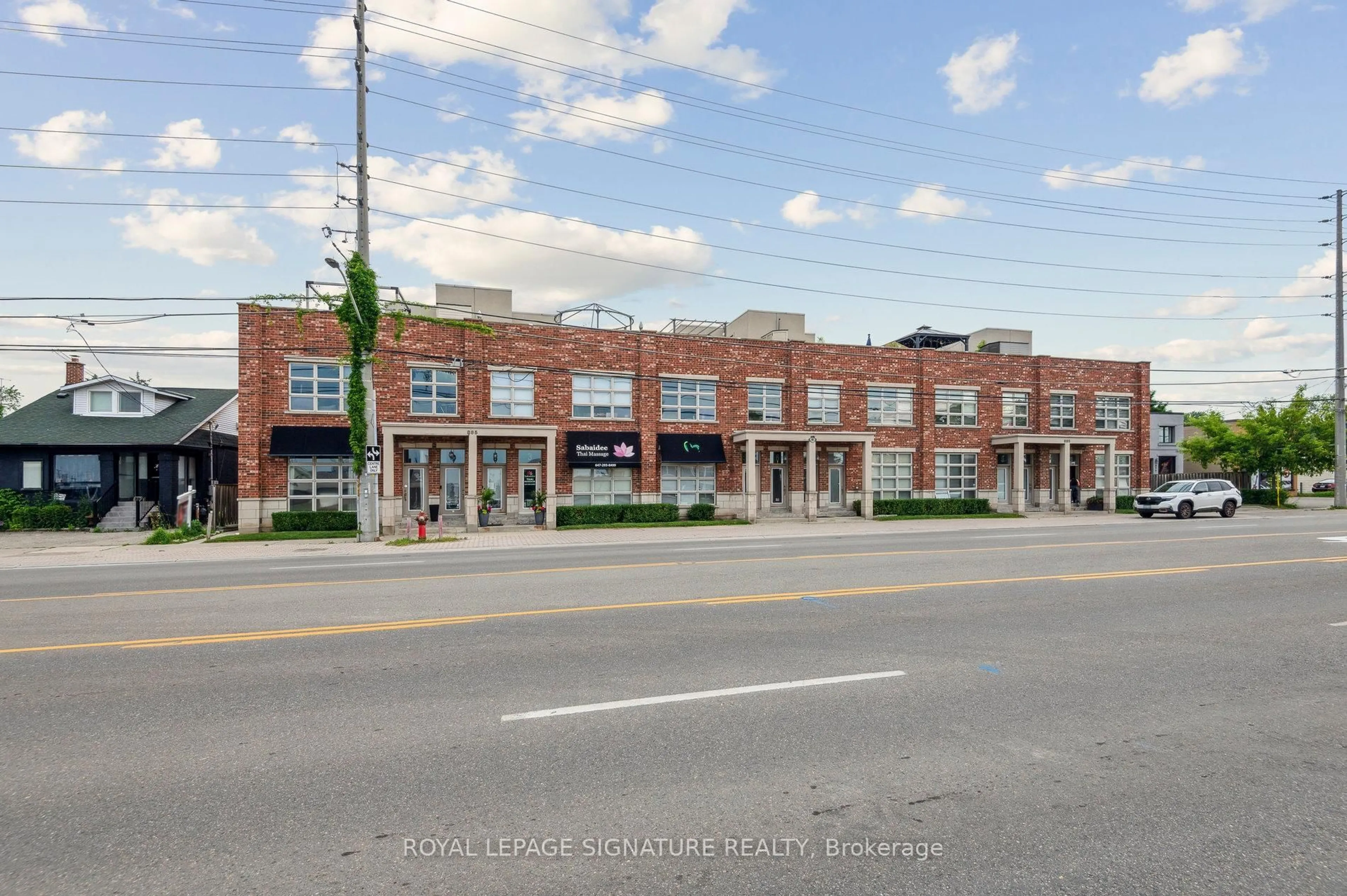 Unknown for 885 Lakeshore Rd #1, Mississauga Ontario L5E 1E2
