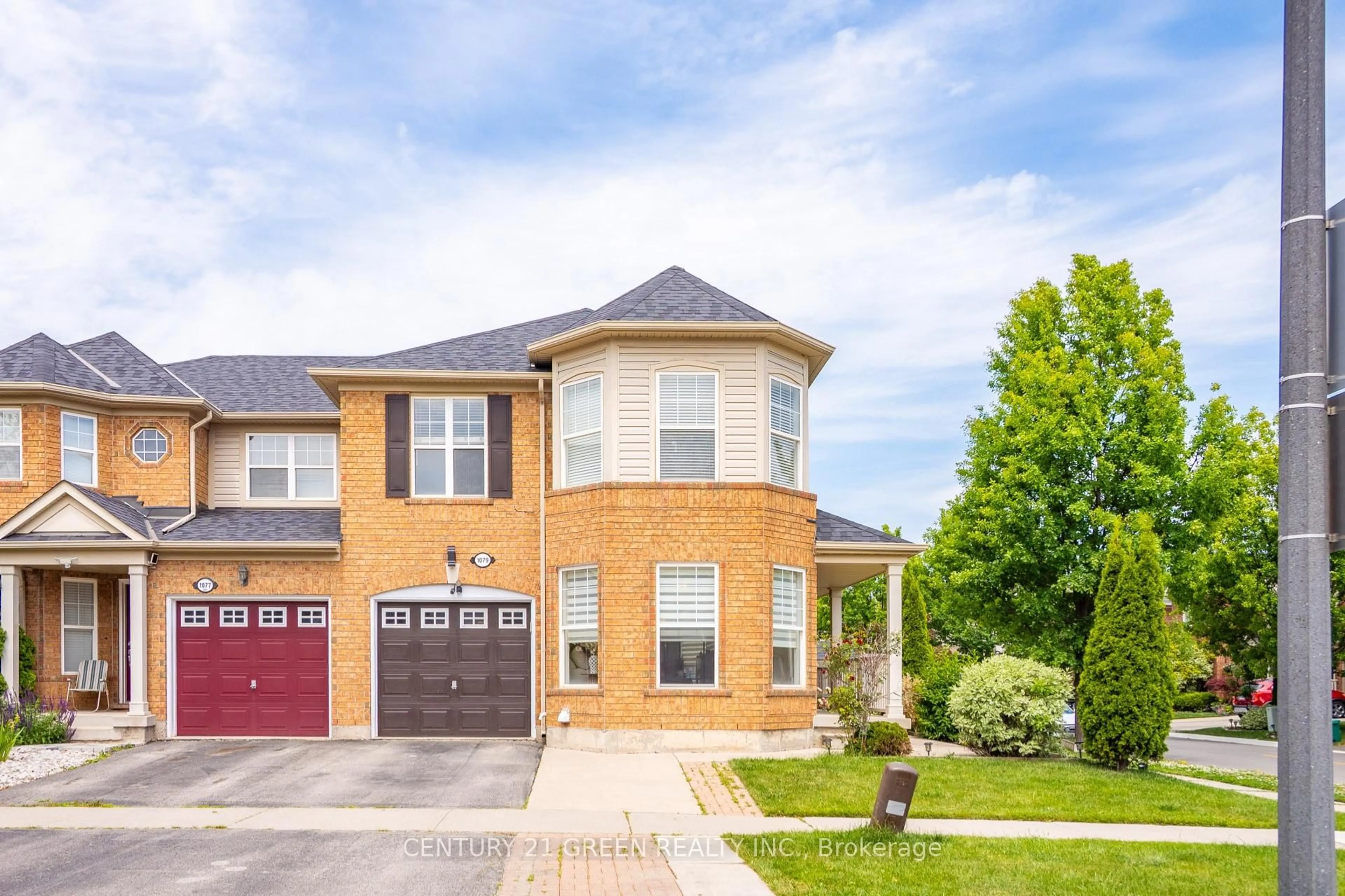 Home with brick exterior material, street for 1079 Clark Blvd, Milton Ontario L9T 6Y1