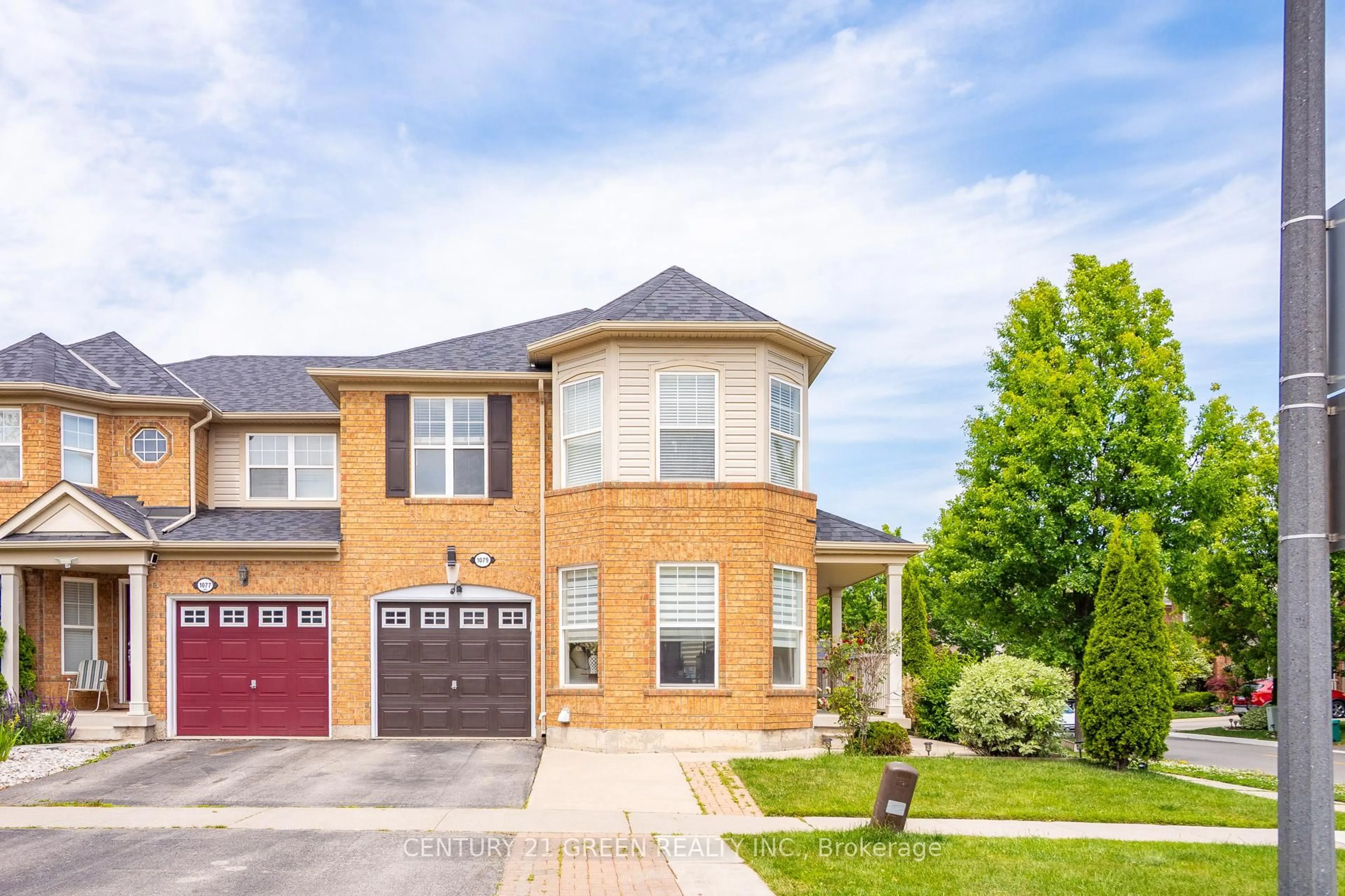 Home with brick exterior material, street for 1079 Clark Blvd, Milton Ontario L9T 6Y1