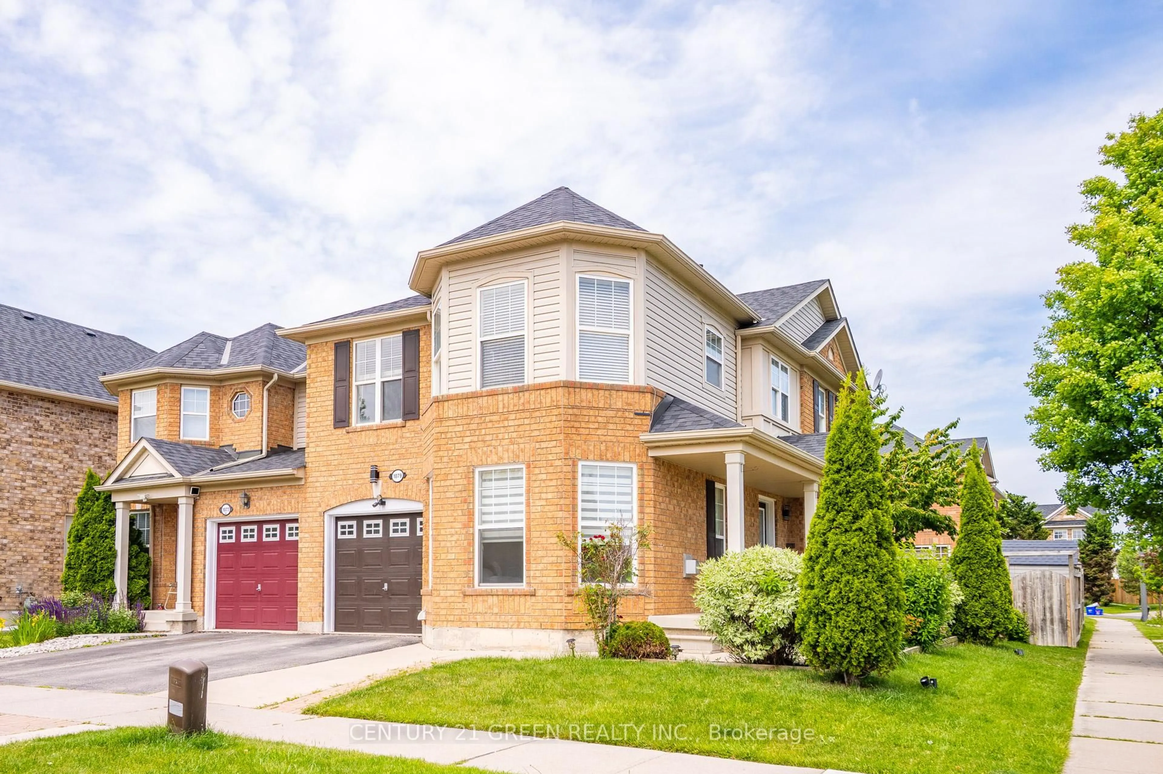 Home with brick exterior material, street for 1079 Clark Blvd, Milton Ontario L9T 6Y1
