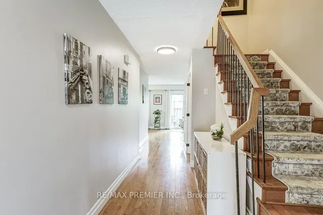 Additional property image - 1951 Rathburn Rd Unit 20
