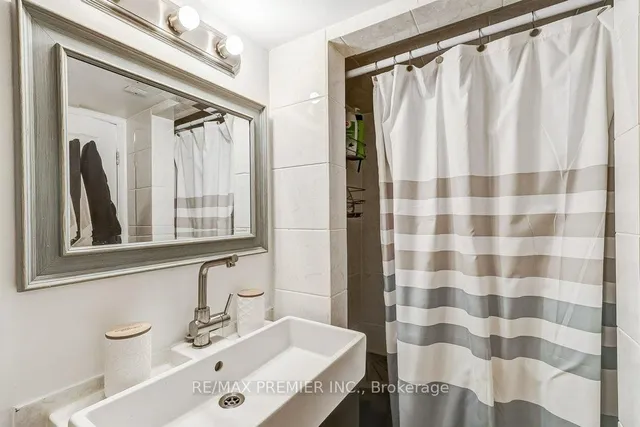 Additional property image - 1951 Rathburn Rd Unit 20