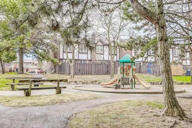 Additional property image - 1951 Rathburn Rd Unit 20