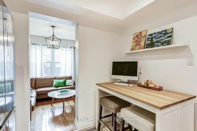 Additional property image - 1951 Rathburn Rd Unit 20