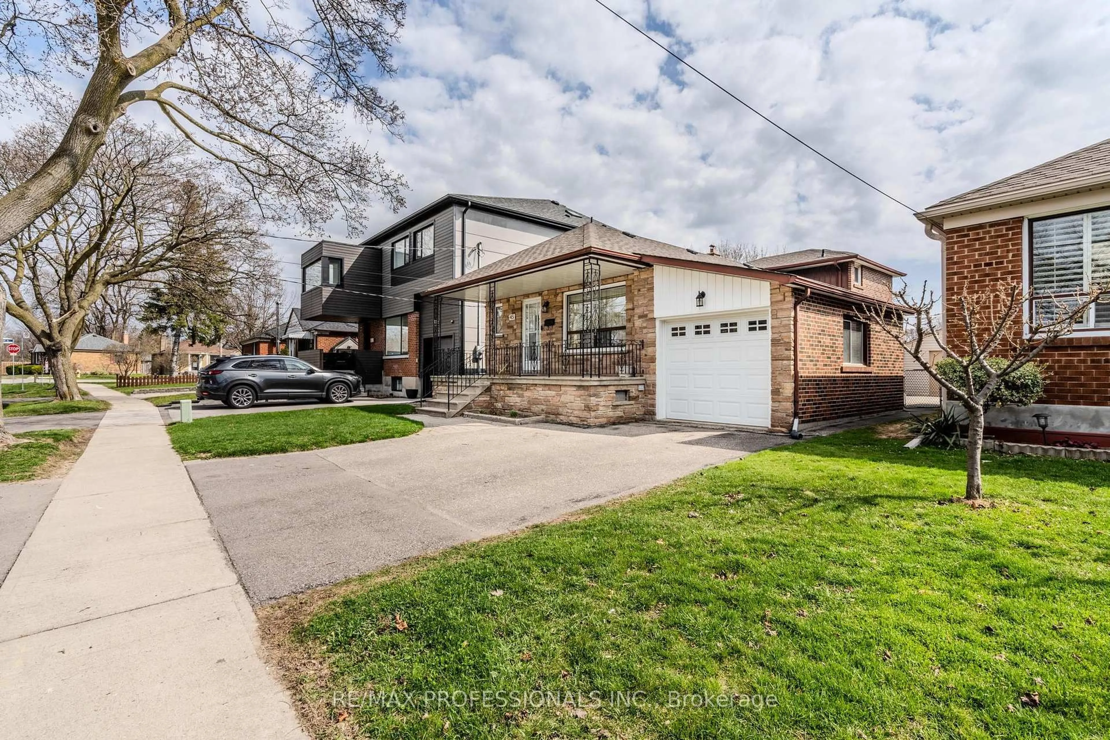 Unknown for 45 Chartwell Rd, Toronto Ontario M8Z 4E9