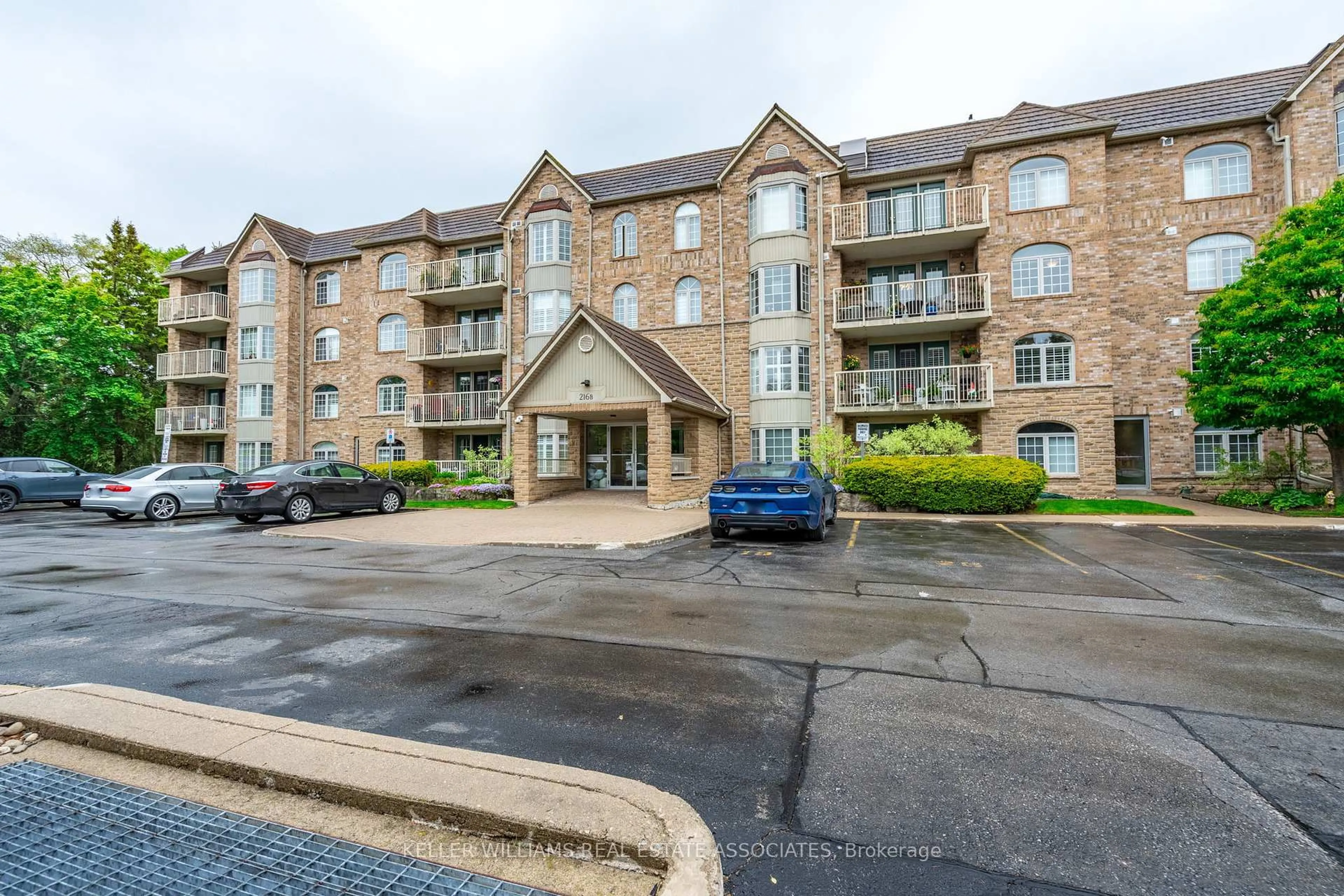 Unknown for 216 Plains Rd #B208, Burlington Ontario L7T 4K9