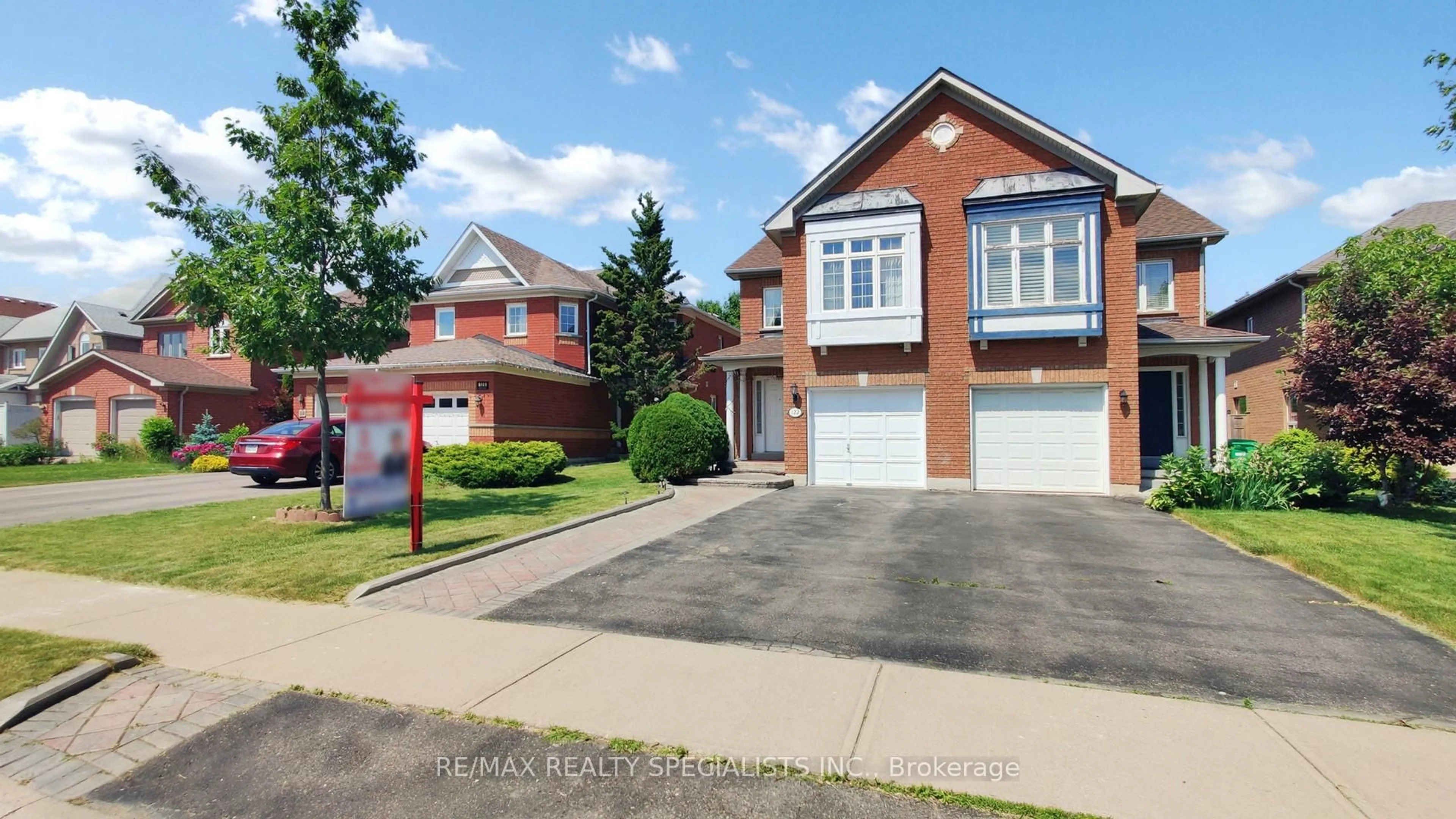 Home with brick exterior material, street for 122 Pressed Brick Dr, Brampton Ontario L6V 4L3
