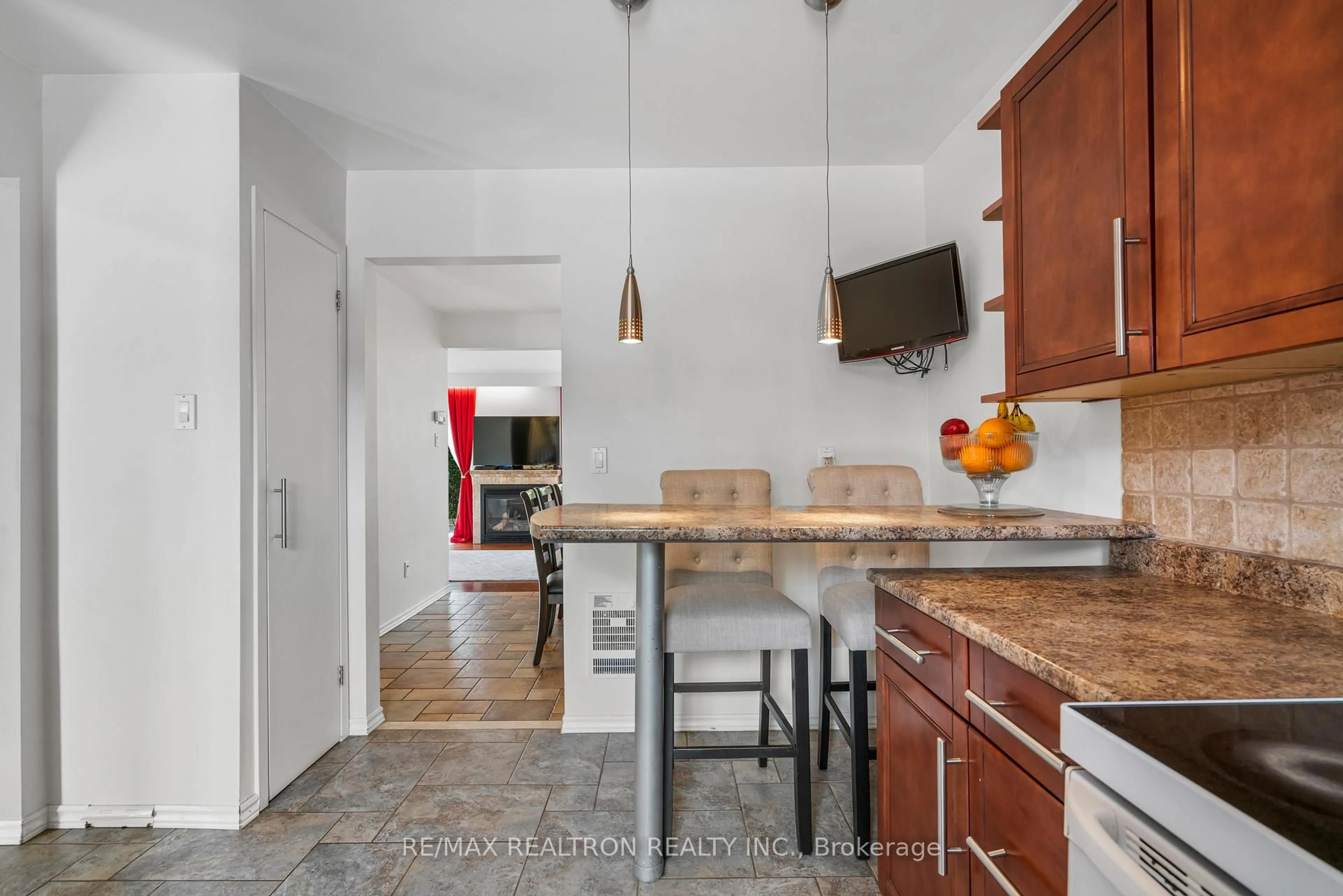 Open concept kitchen, ceramic/tile floor for 19 Centennial Park Rd #10, Toronto Ontario M9C 4W8