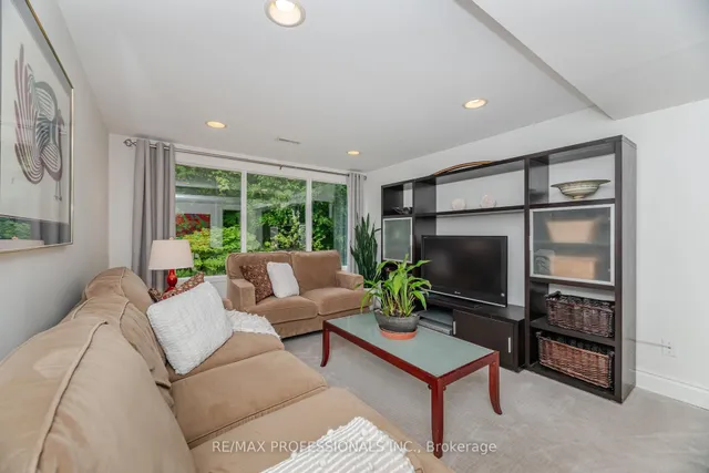 Additional image 13 of 70 Kenpark Ave