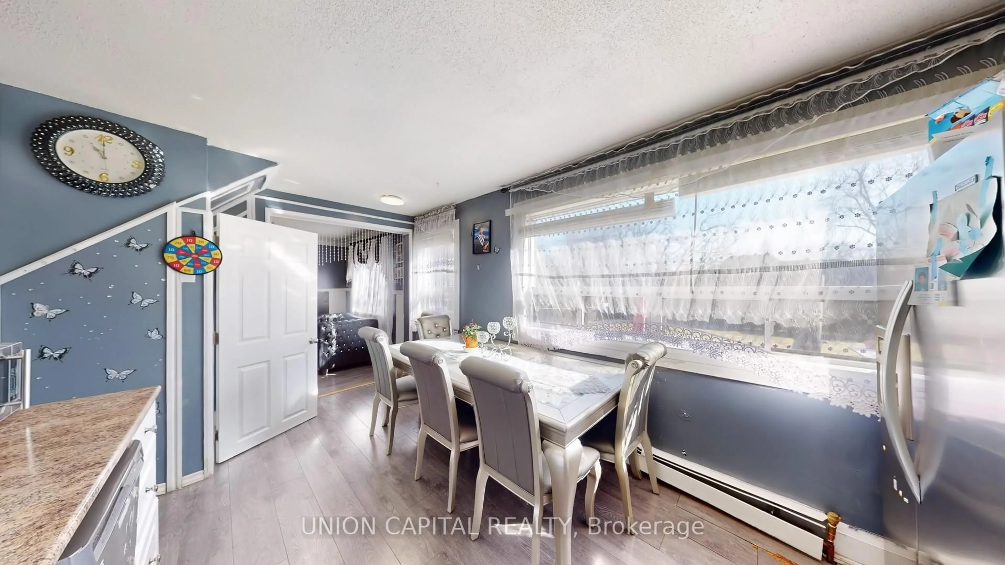 Dining room, unknown for 15 Mcarthur St, Toronto Ontario M9P 3M6